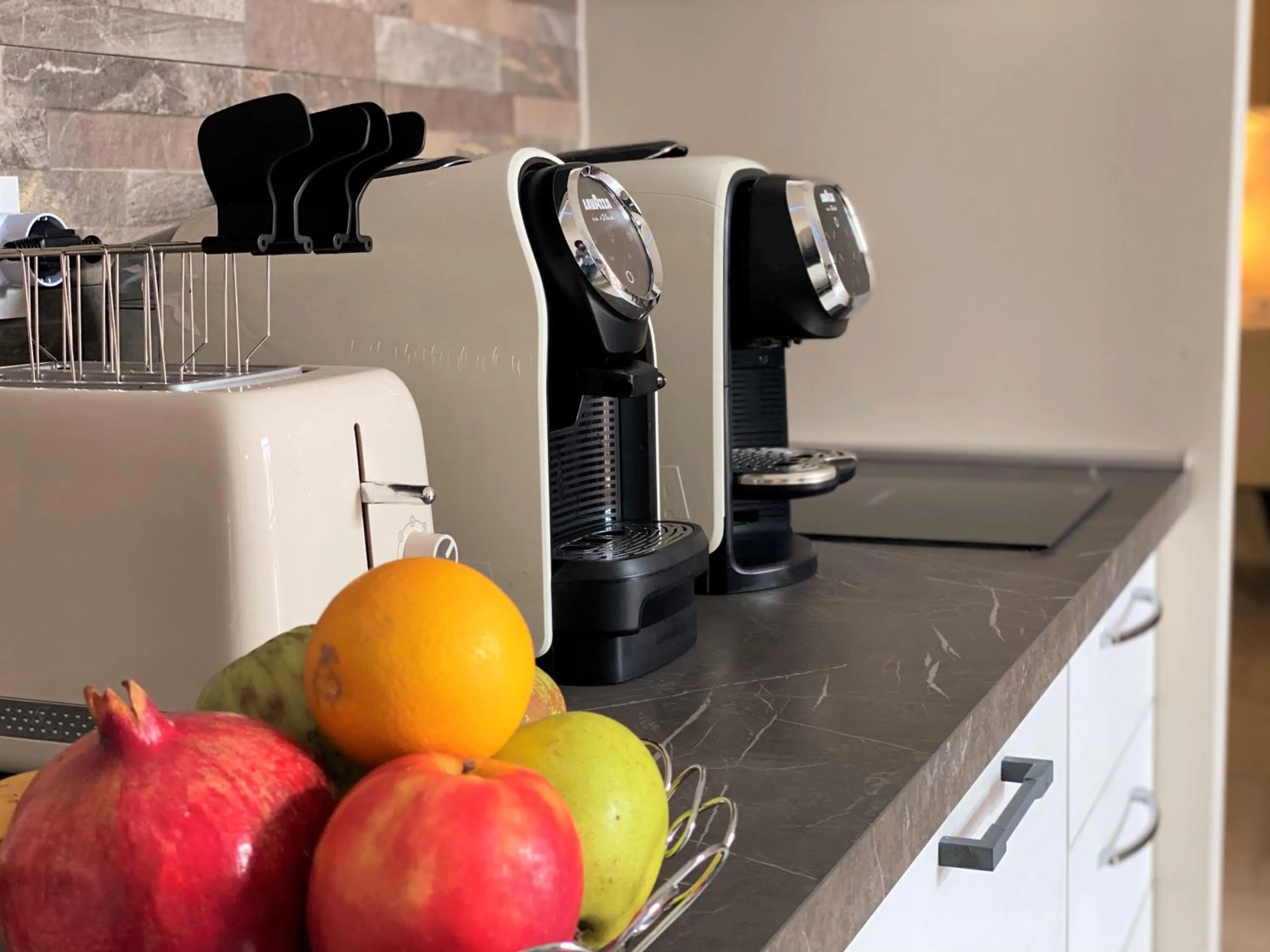 Communal lounge/ TV room in B&B De Nava Suite