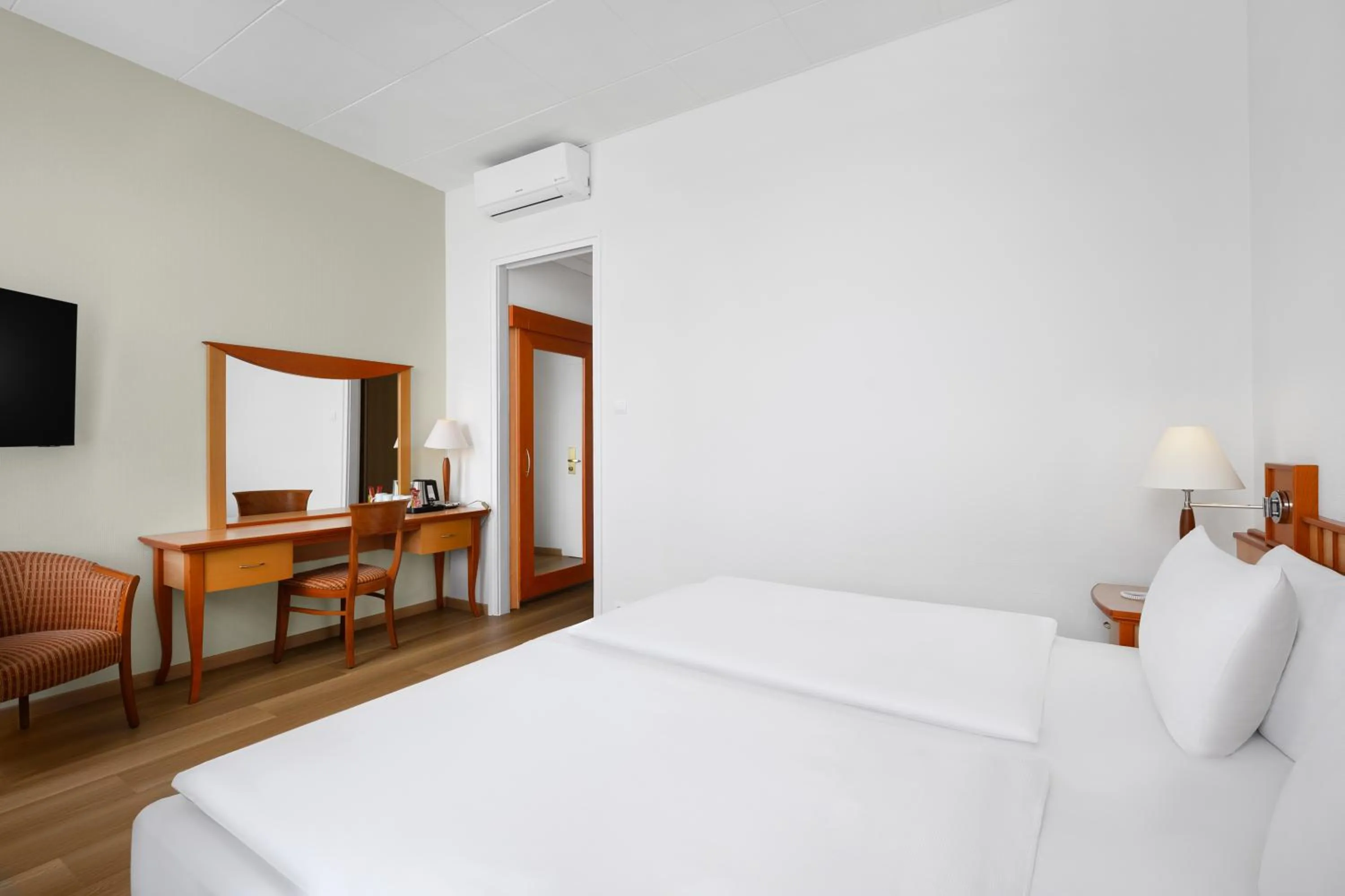 Bed in Danubius Hotel Raba