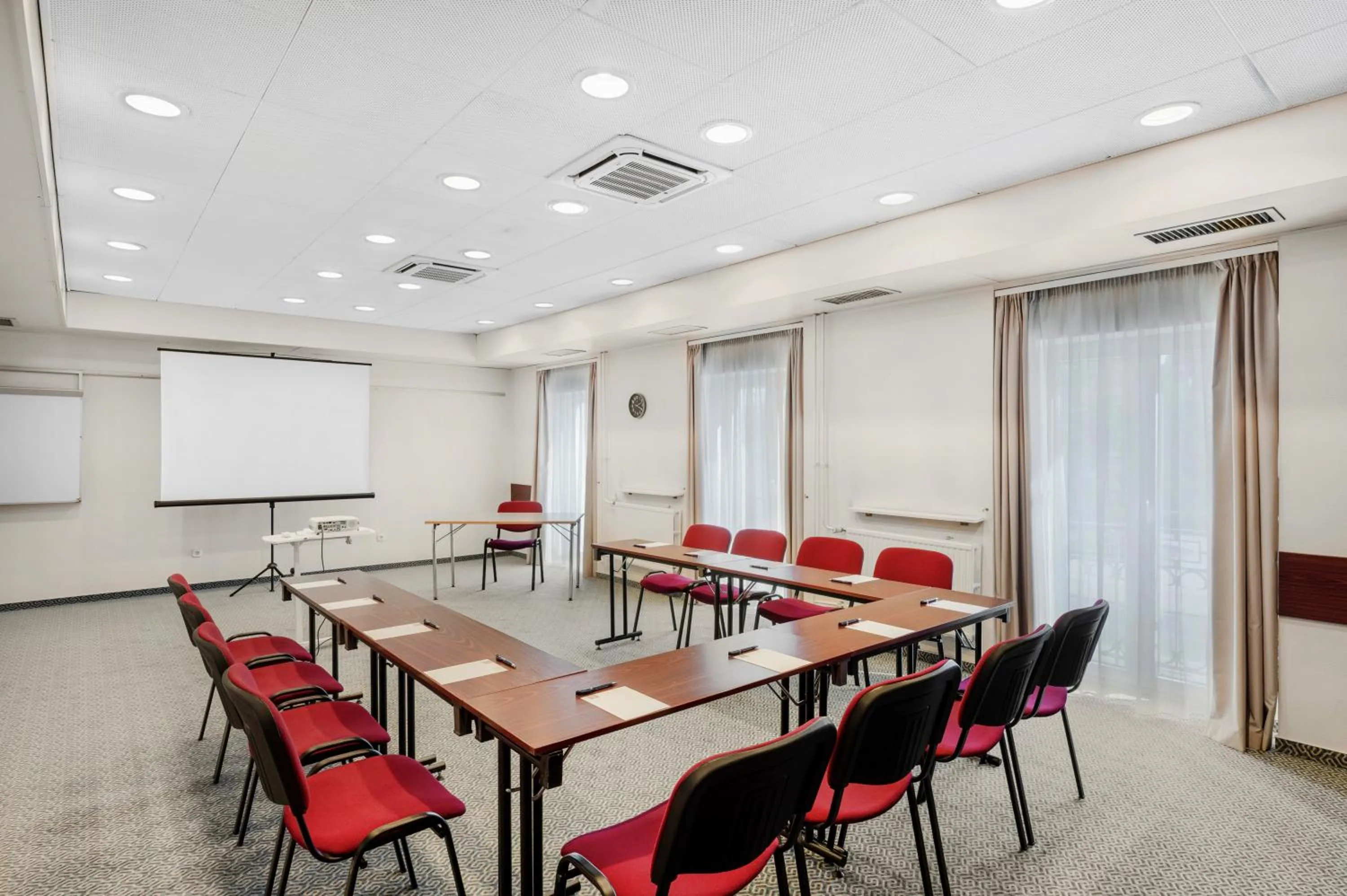 Meeting/conference room in Danubius Hotel Raba