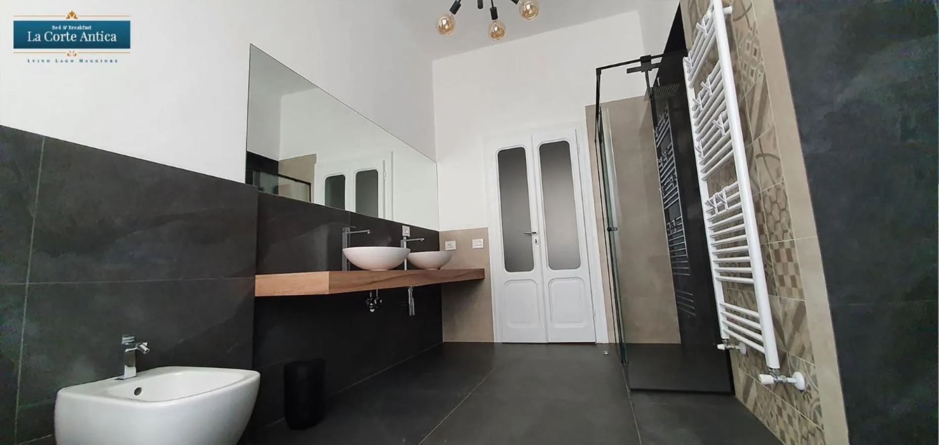 Shower in B&B La Corte Antica - Luino Lago Maggiore