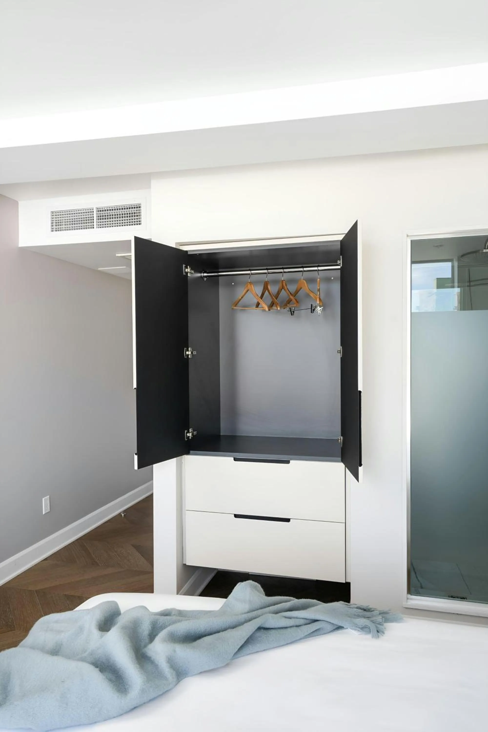 Bedroom in Sonder by Marriott Bonvoy La Galerie