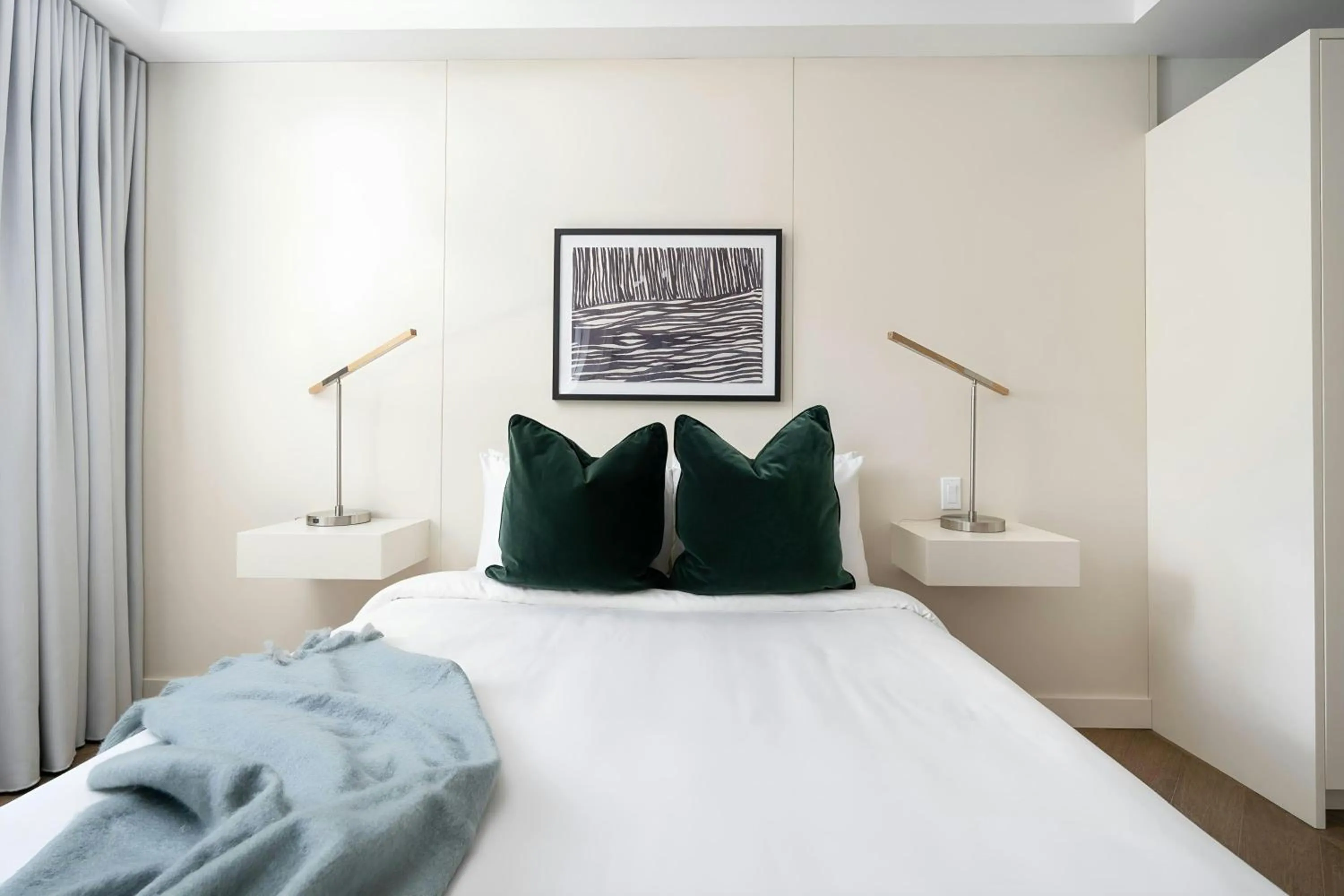 Bedroom in Sonder by Marriott Bonvoy La Galerie