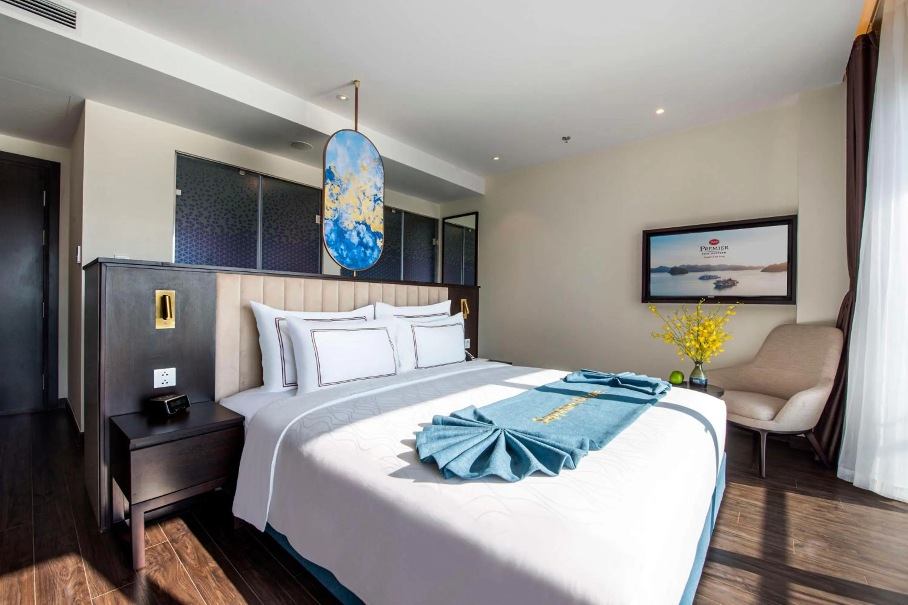 Bedroom in Best Western Premier Sapphire Ha Long