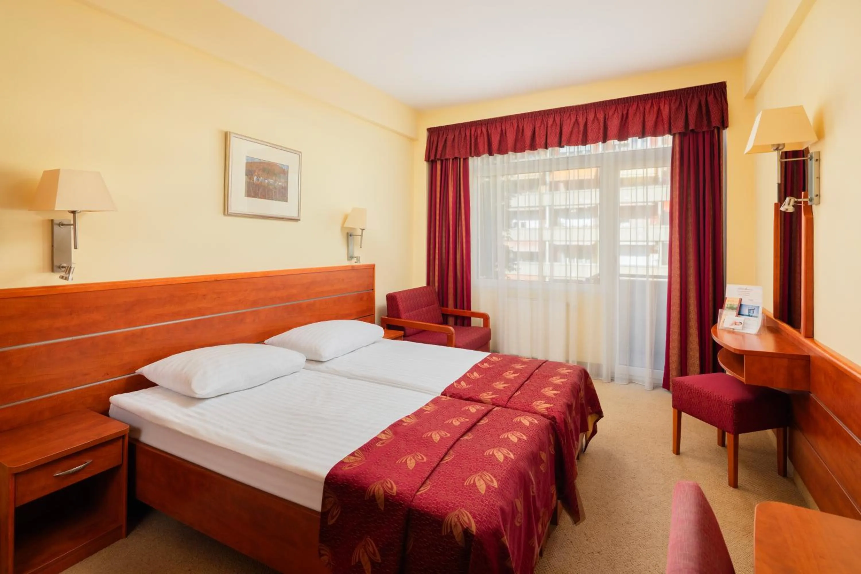 Bedroom, Bed in Benczur Hotel