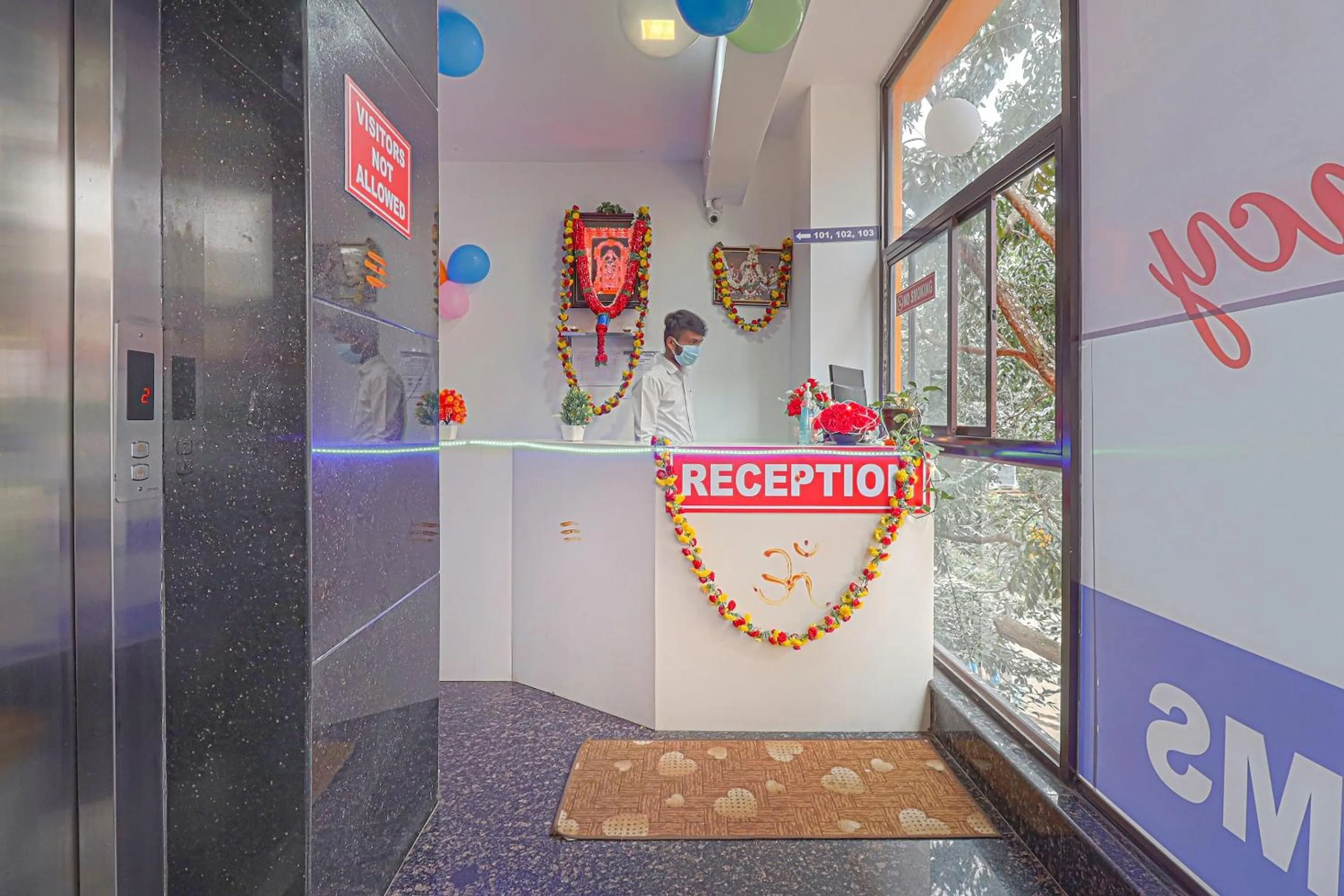 Lobby or reception in Hotel O Blooms residency