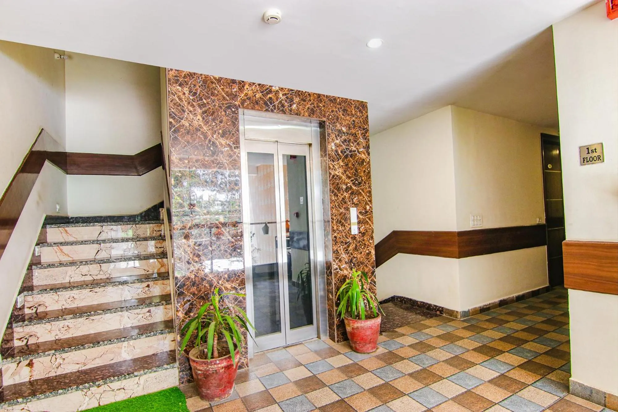 elevator in FabHotel Lime Wood