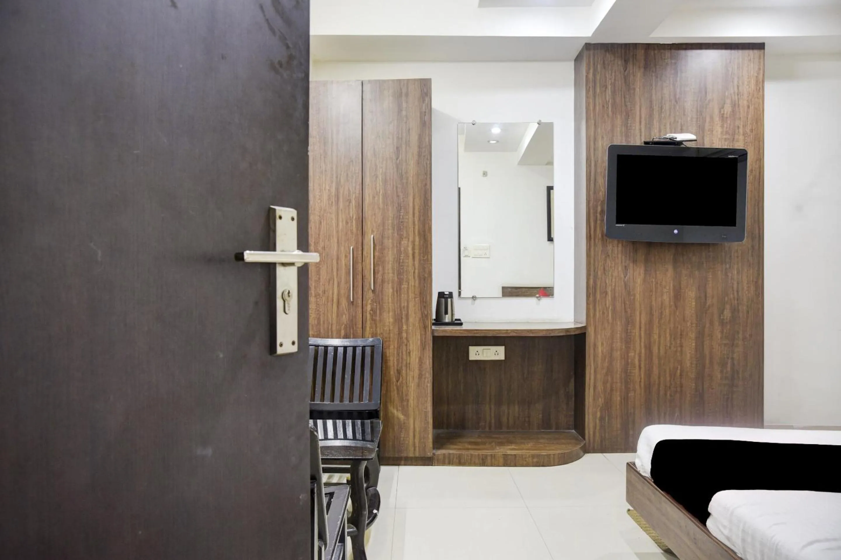 Bedroom, Bed in Hotel O Aditya Palace