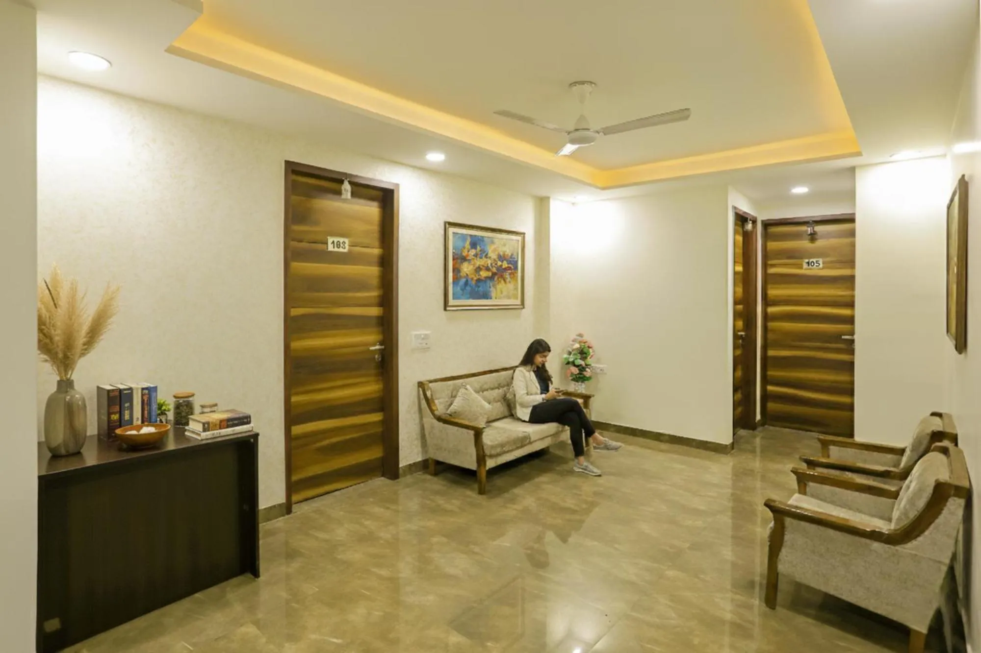 Lobby or reception in FabHotel White House BNB - Nr Yashobhoomi Convention Centre