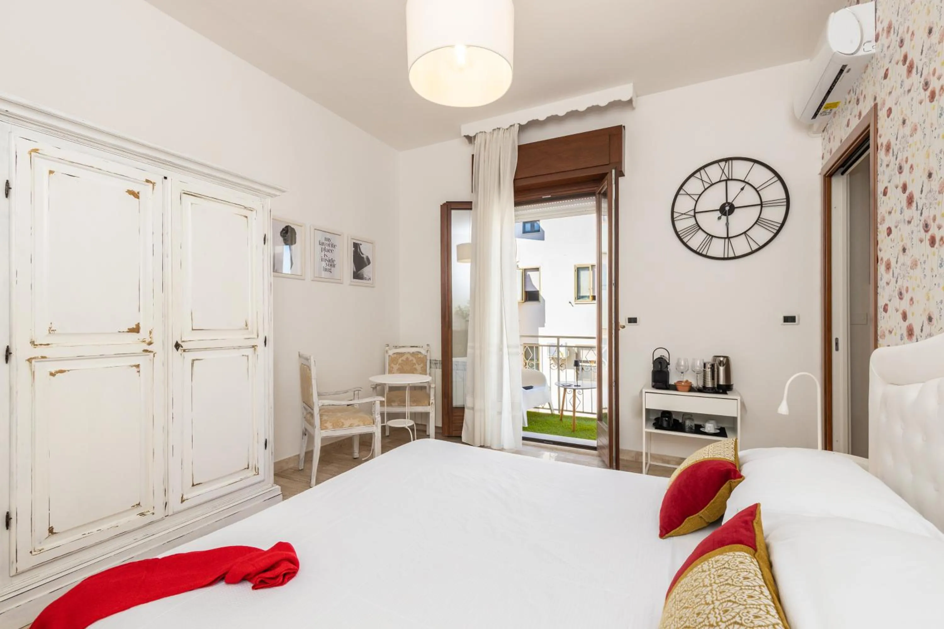 Bed in B&B Calamoresca