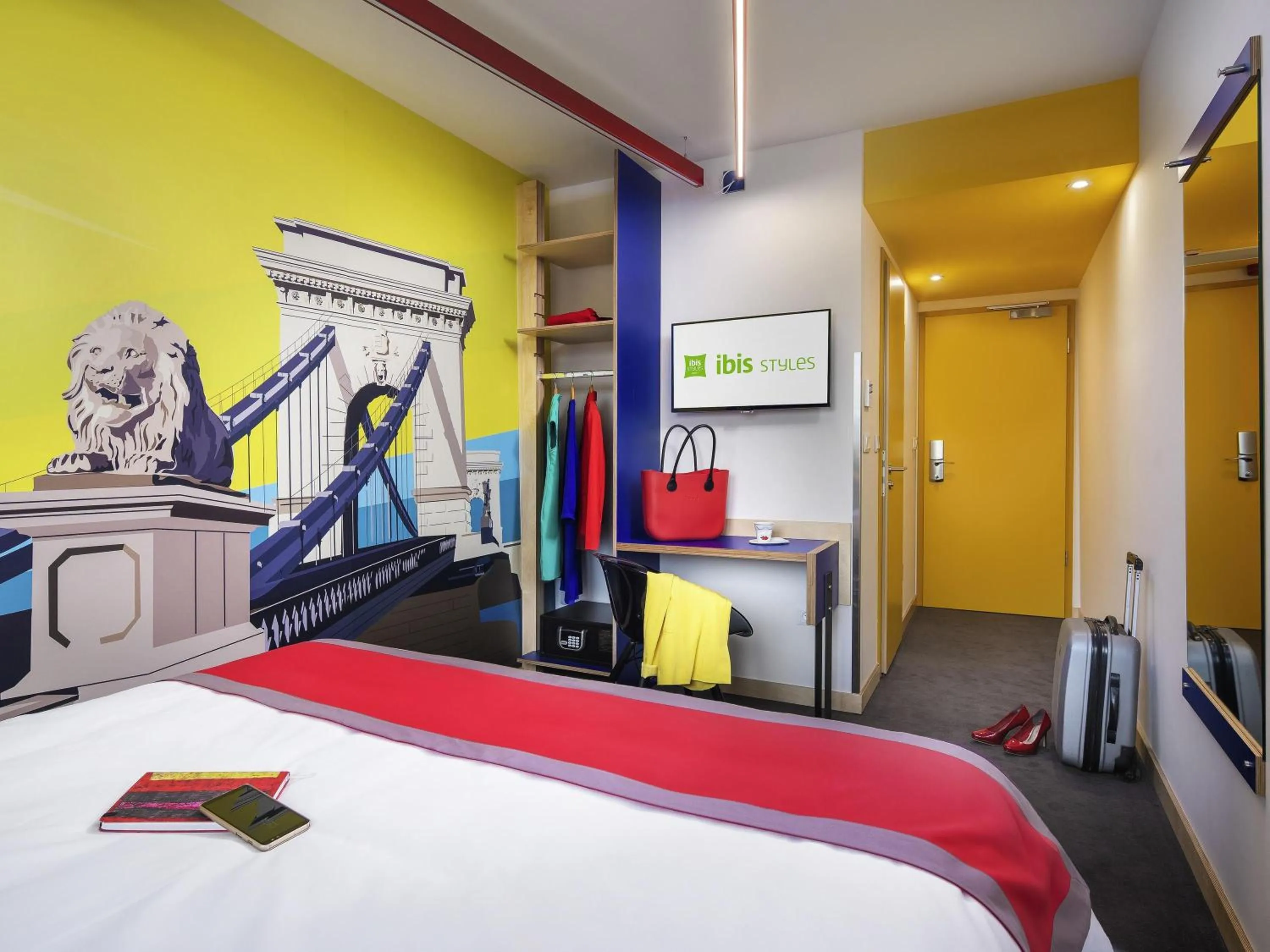 Bedroom, Bed in ibis Styles Budapest Citywest
