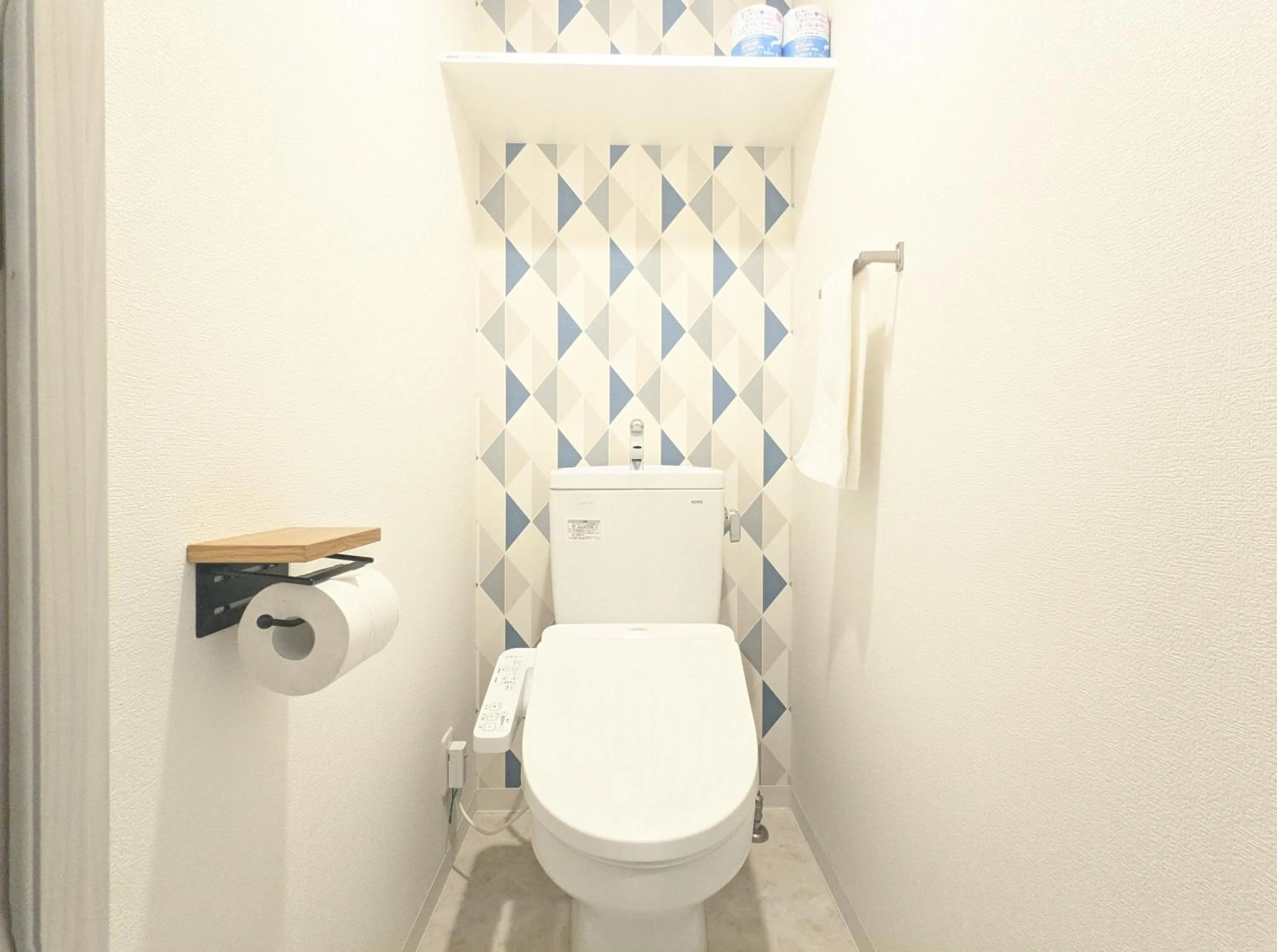 Toilet in ESLEAD HOTEL Osaka Tsuruhashi