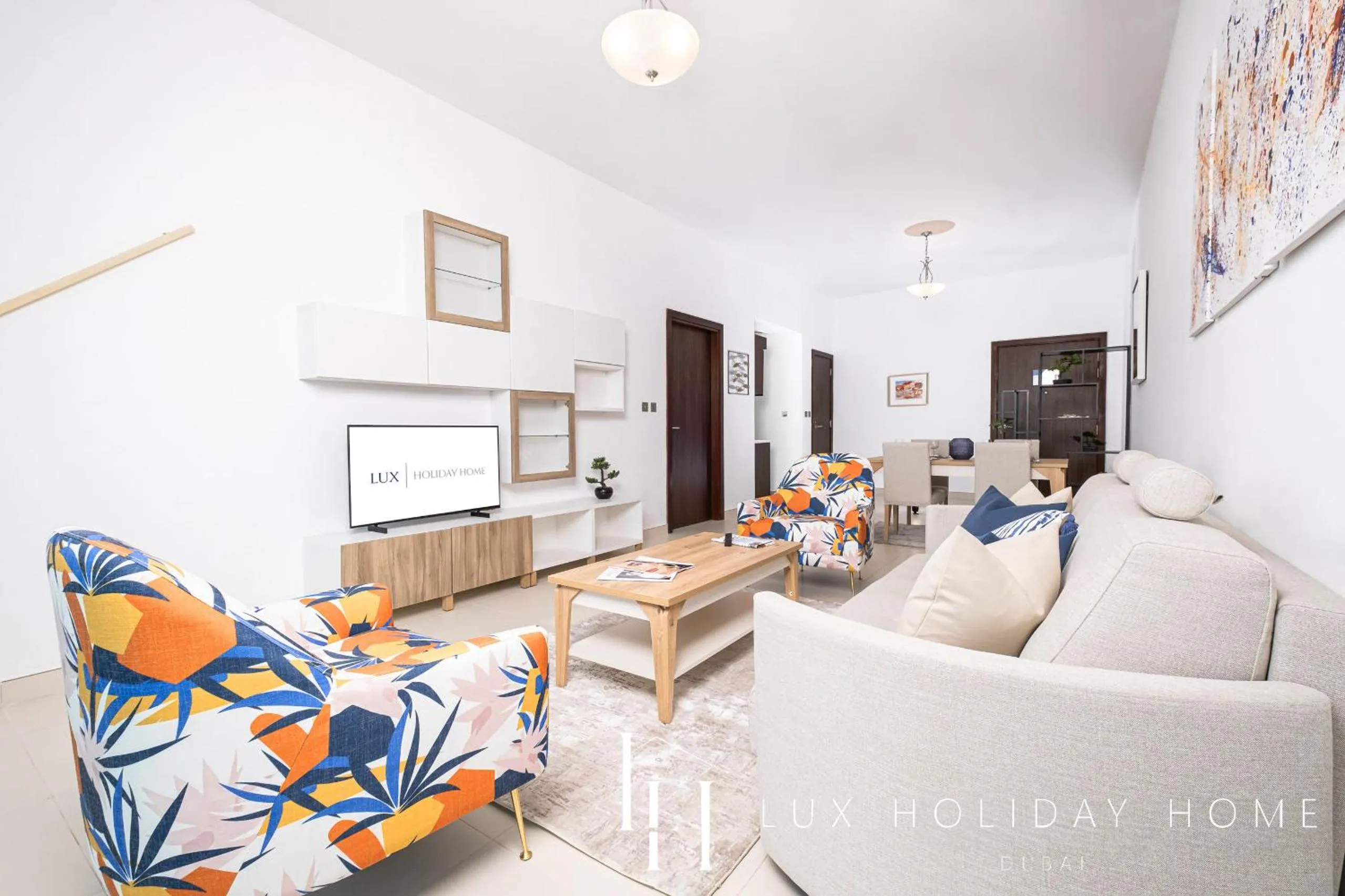 TV and multimedia in LUX Opulent Island Suite 6 Burj View