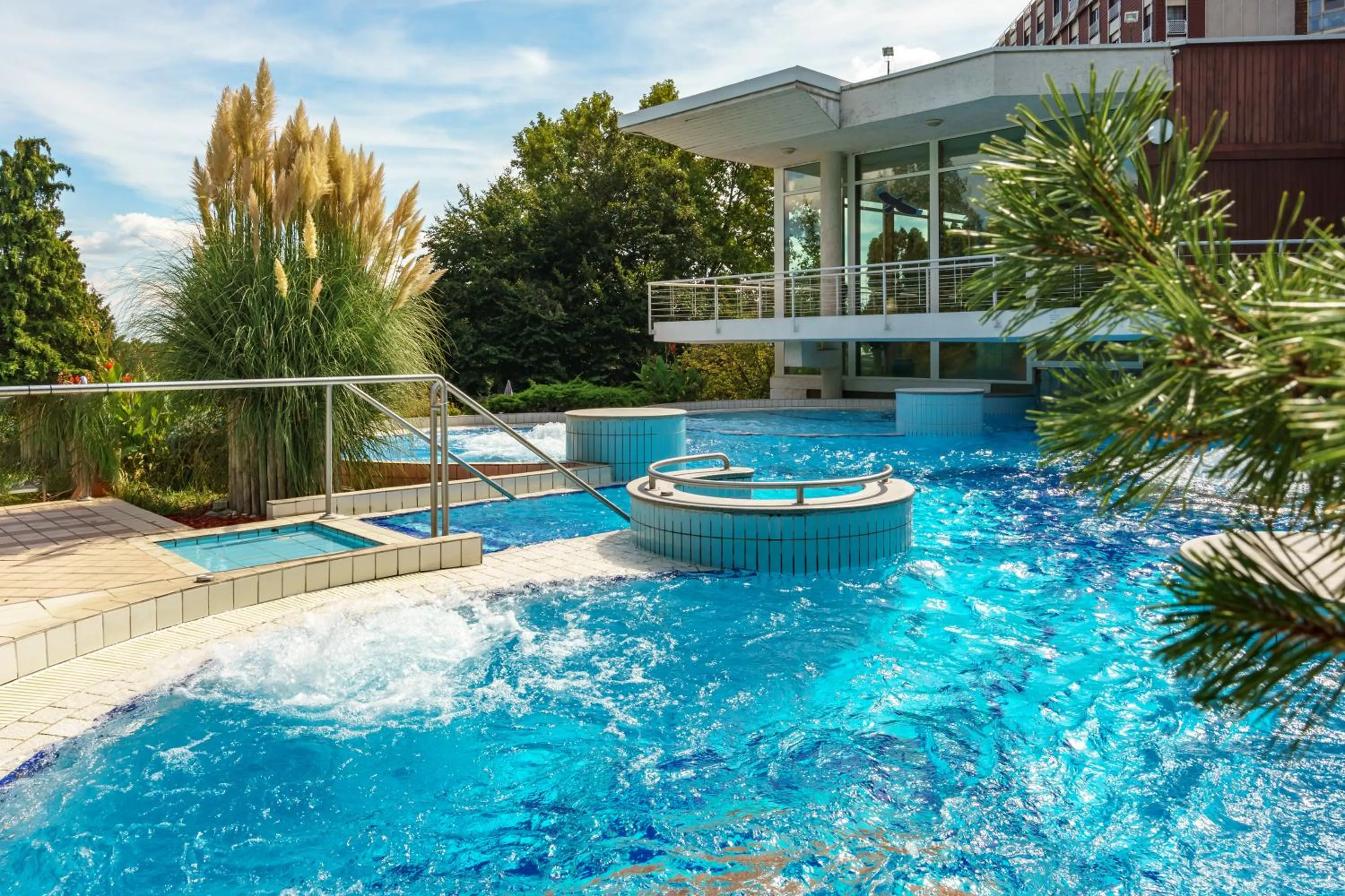 Swimming pool in Ensana Thermal Aqua