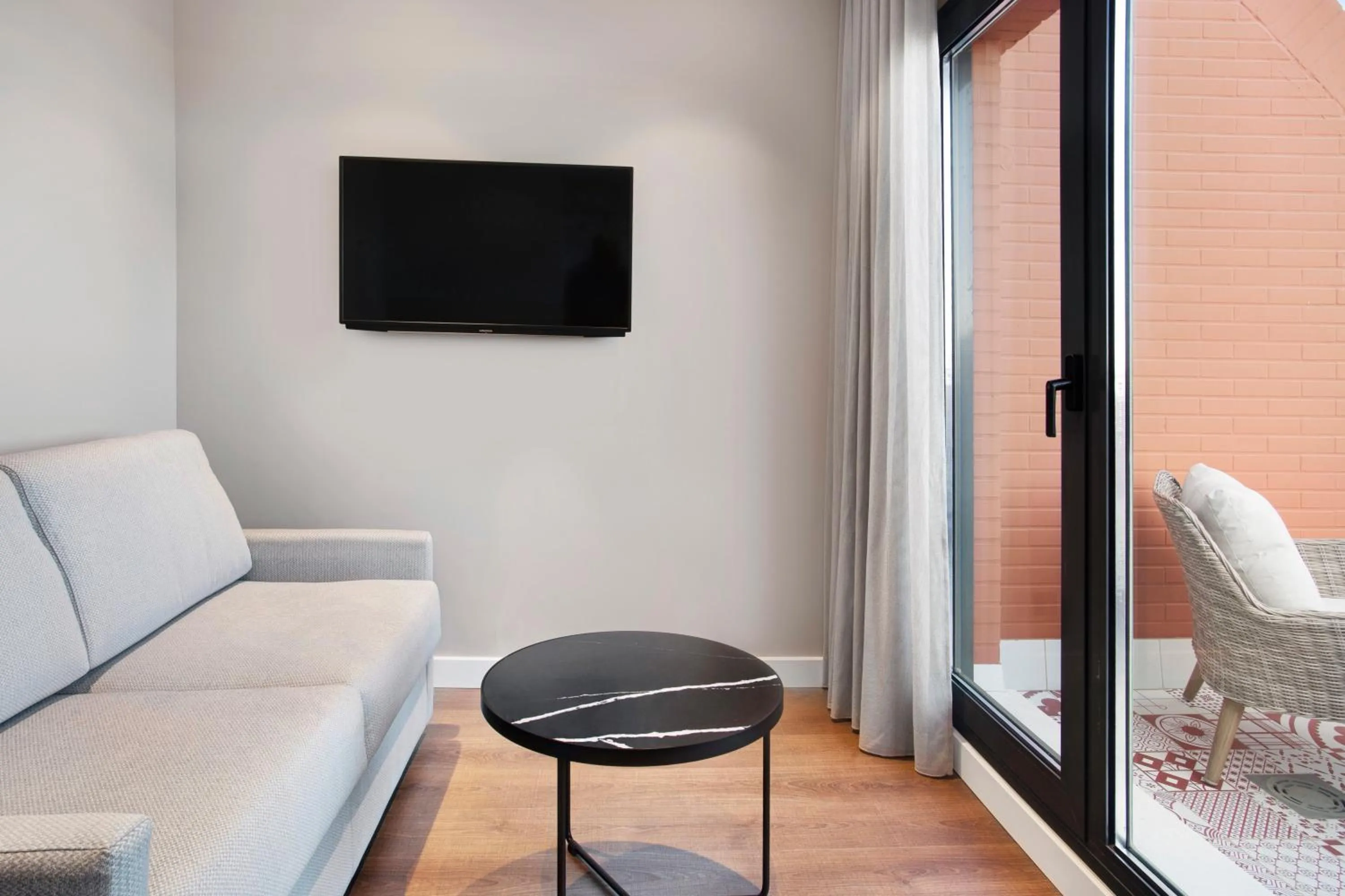 Living room in Eurostars Guadalquivir