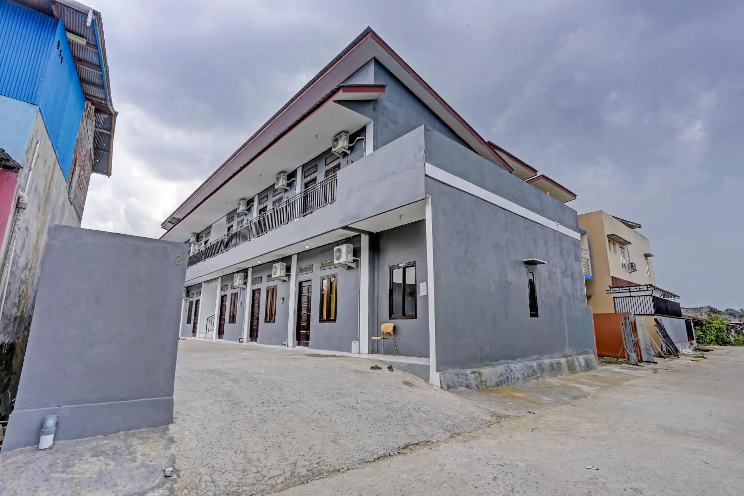 Facade/entrance in SUPER OYO 90550 Good Sleep 3 Samarinda