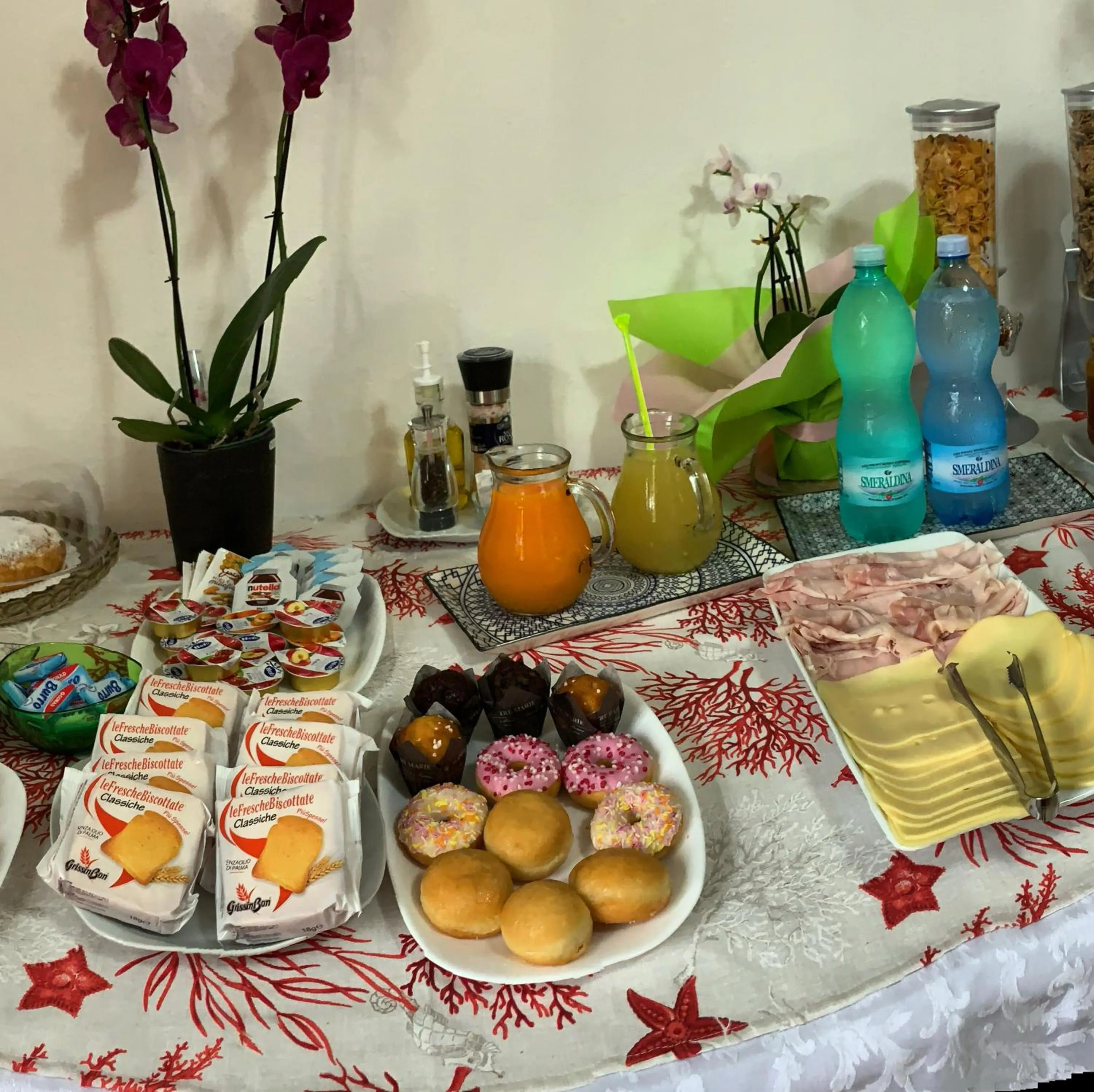 Buffet breakfast in B&B Bentu de Mari