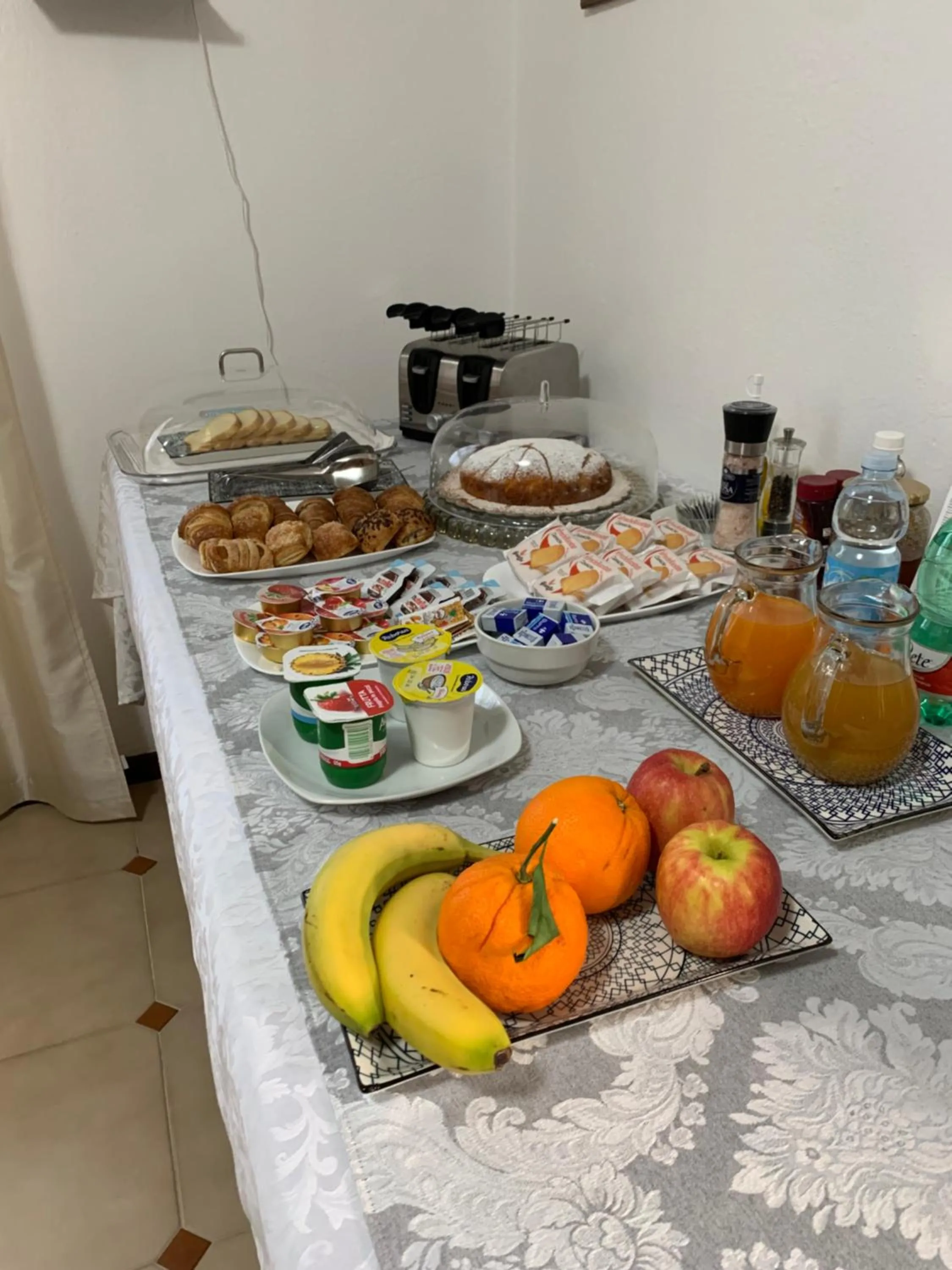 Buffet breakfast in B&B Bentu de Mari