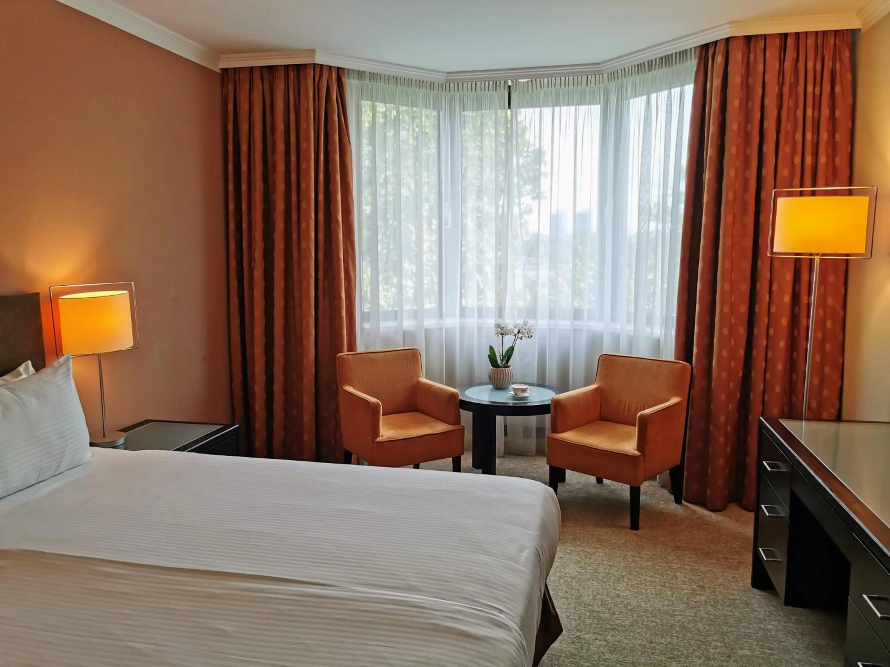 Photo of the whole room, Bed in Verdi Budapest Aquincum