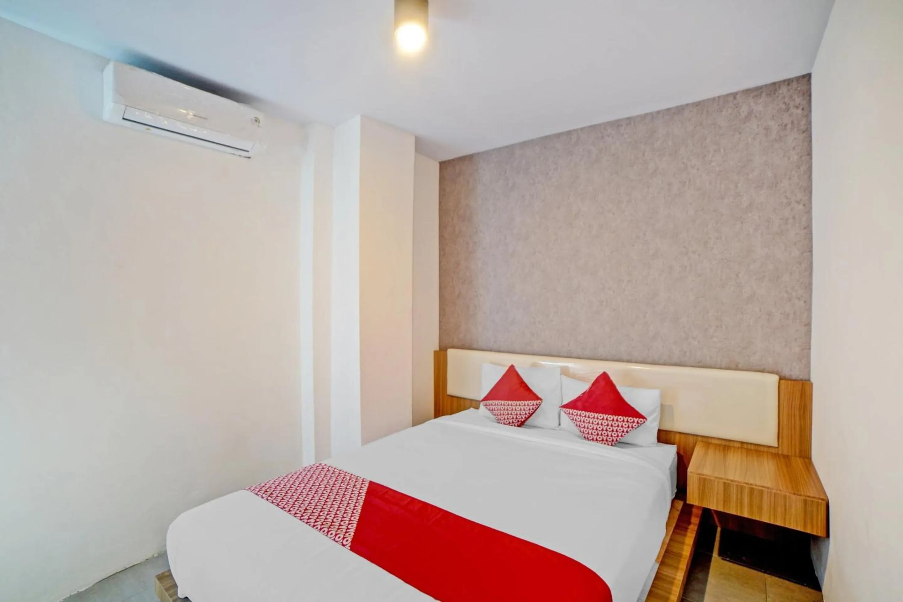 Bedroom, Bed in Hotel O Gamacity Residence