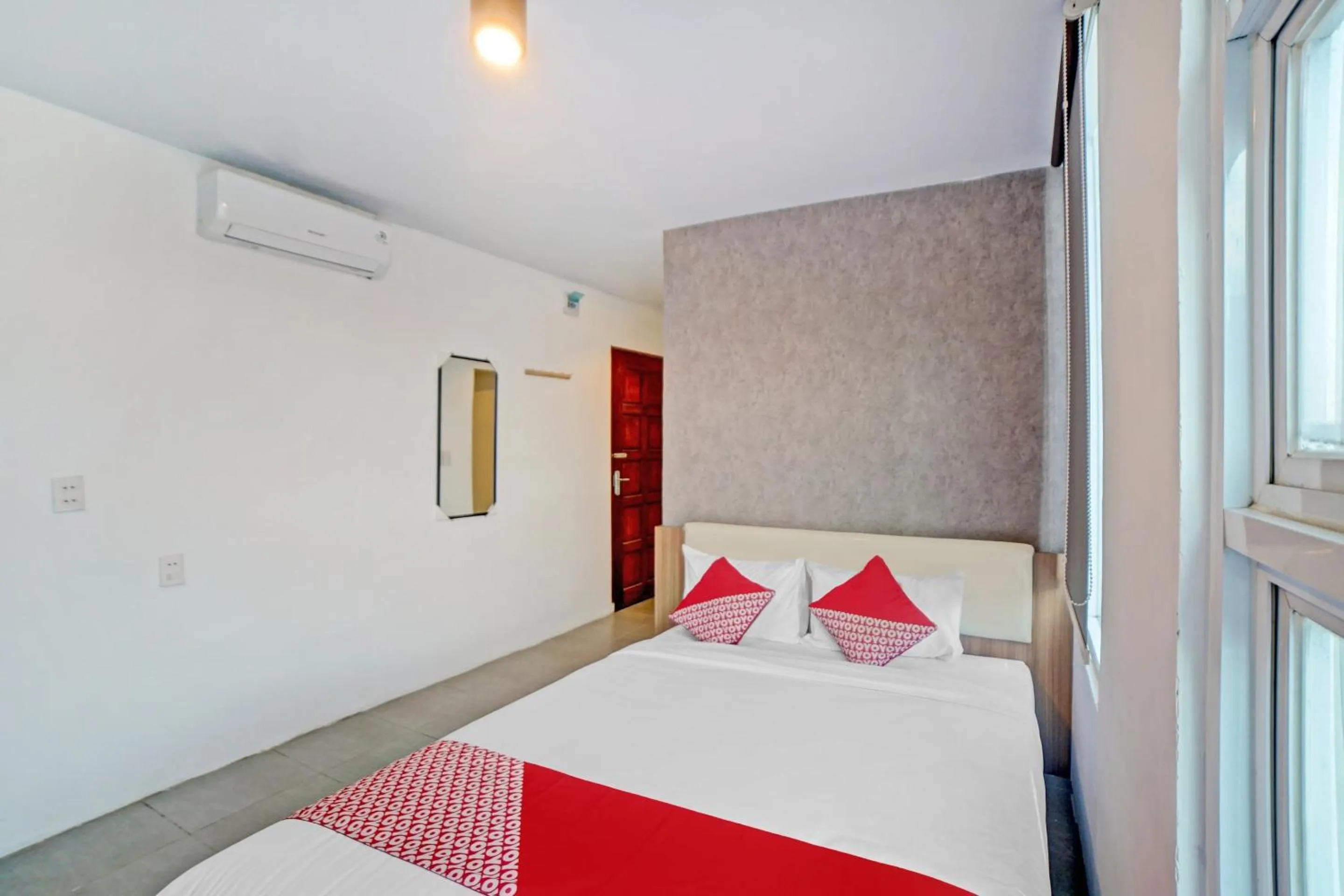 Bedroom, Bed in Hotel O Gamacity Residence
