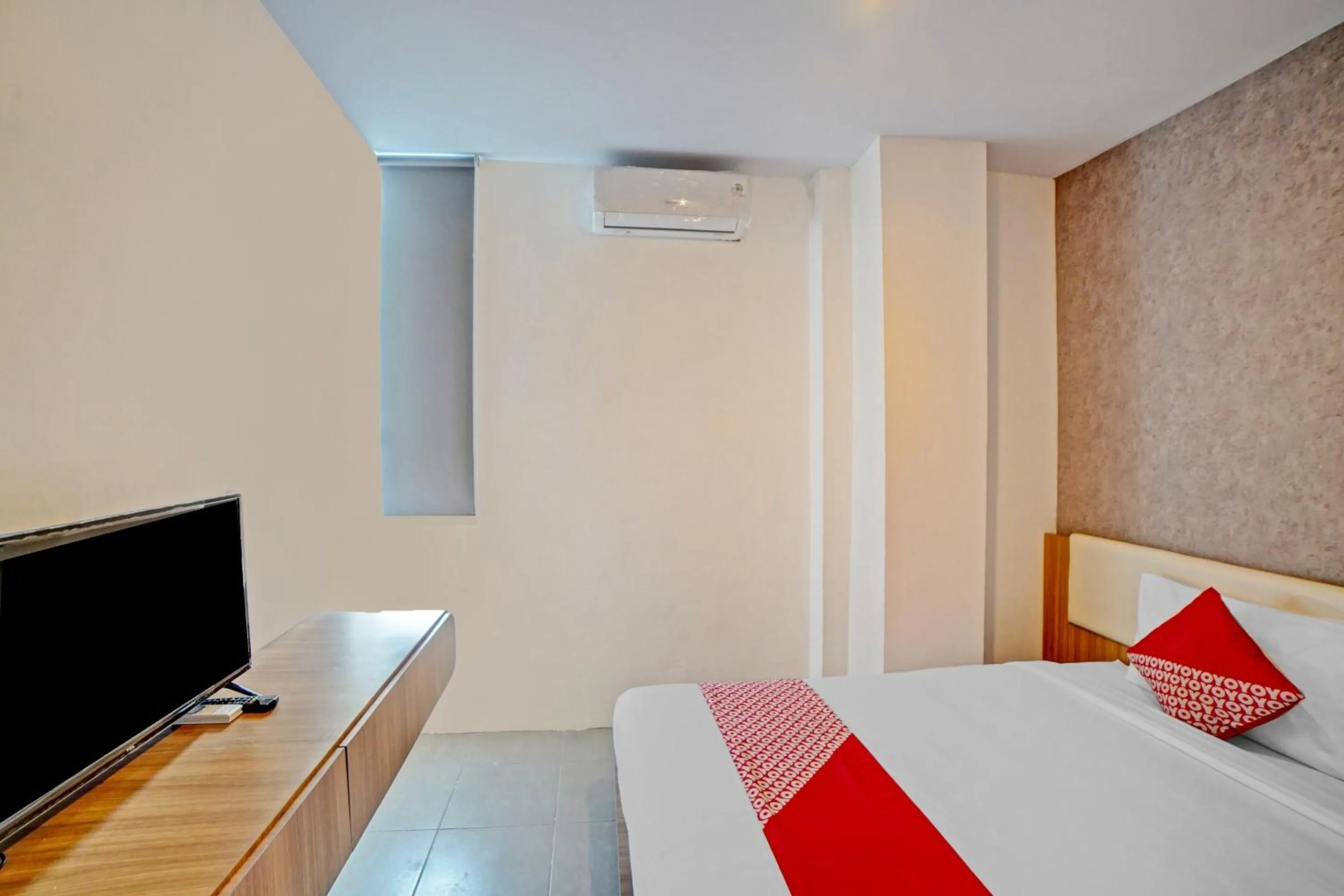 Bedroom, Bed in Hotel O Gamacity Residence