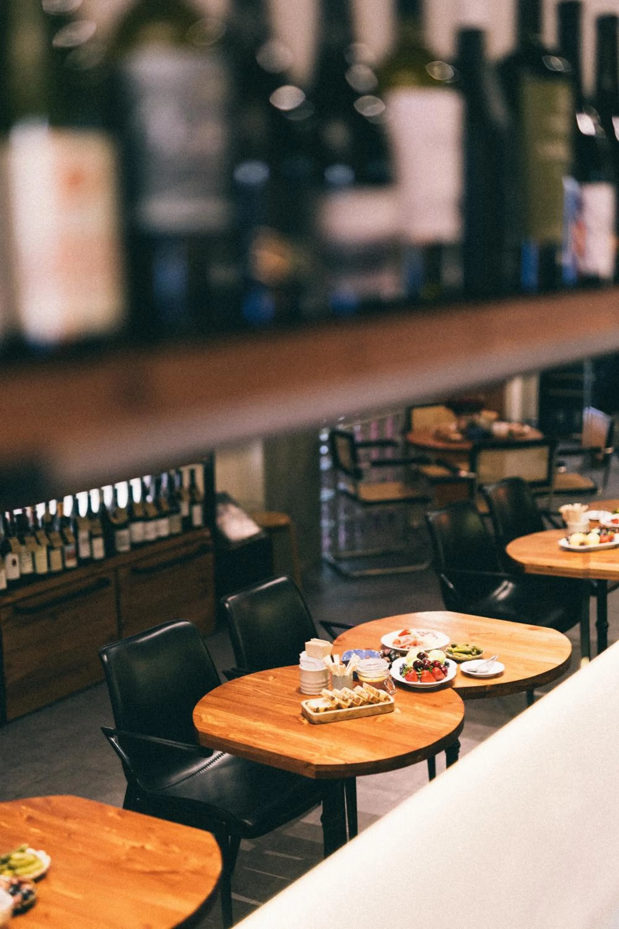 Restaurant/places to eat in Olive hotel