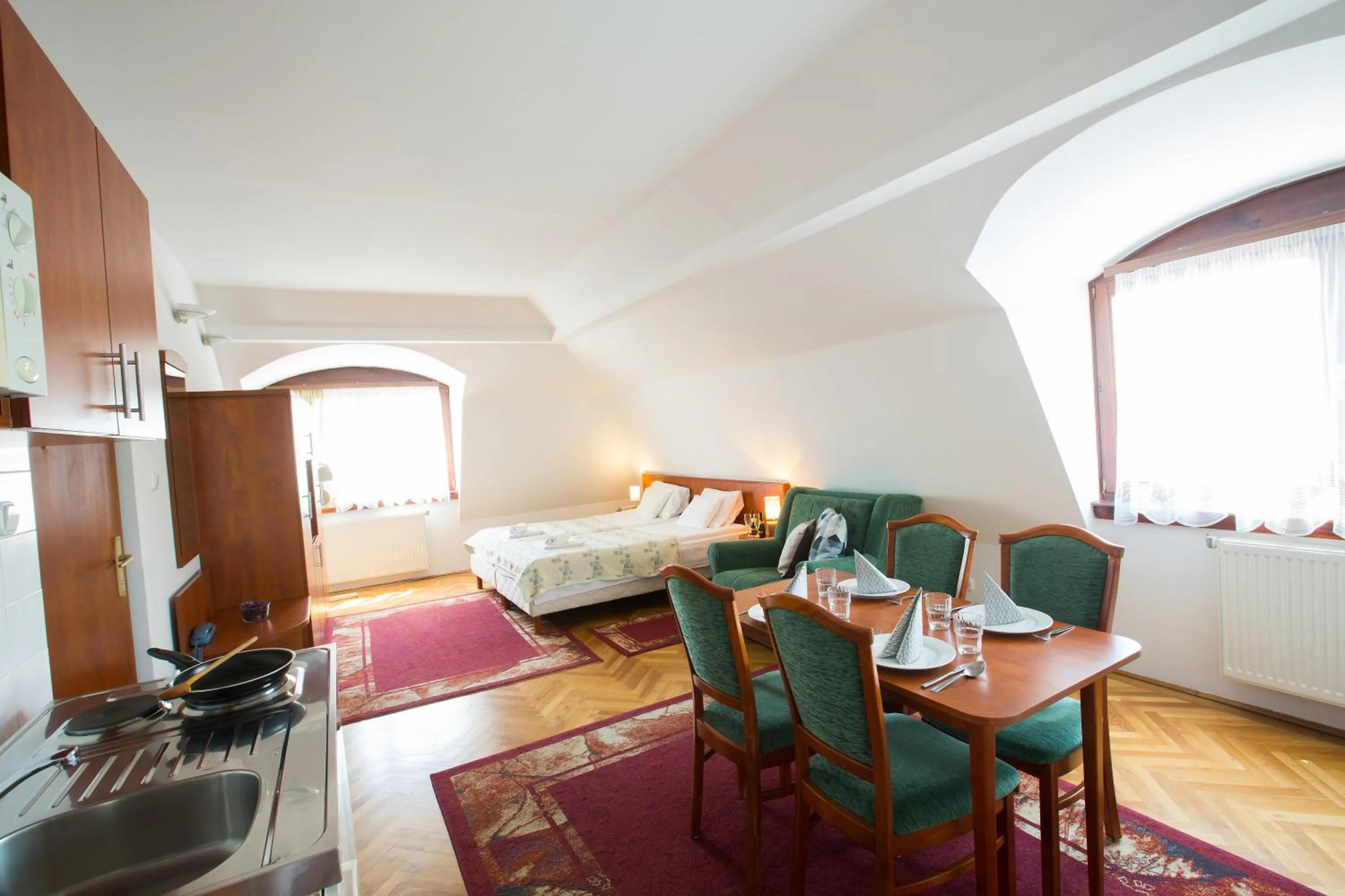 Kitchen or kitchenette, Bed in HELIOS Hotel Apartments