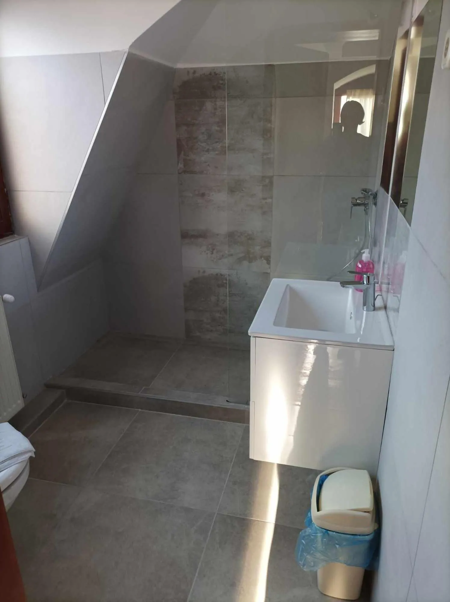 Shower in HELIOS Hotel Apartments