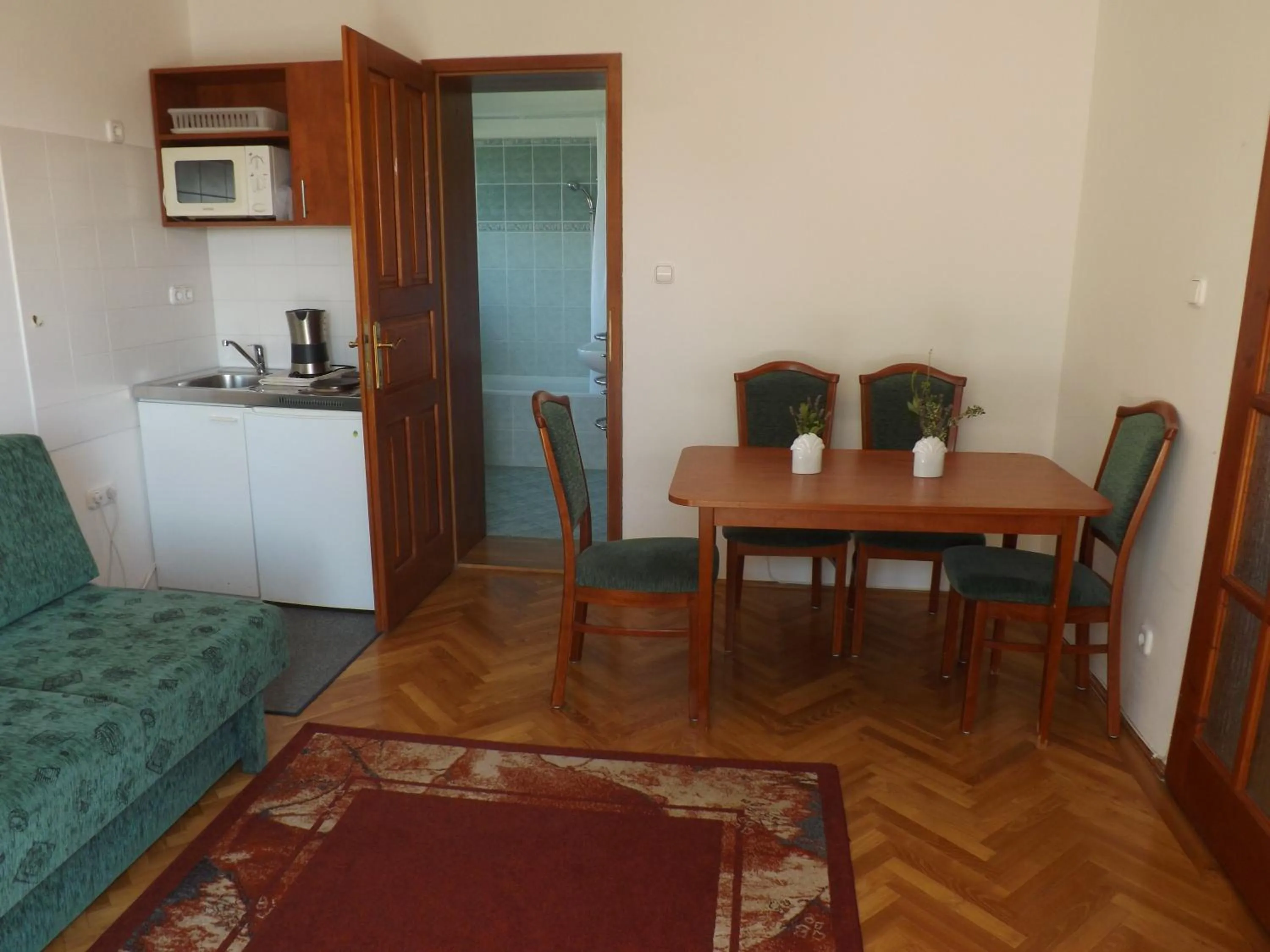 Coffee/tea facilities in HELIOS Hotel Apartments