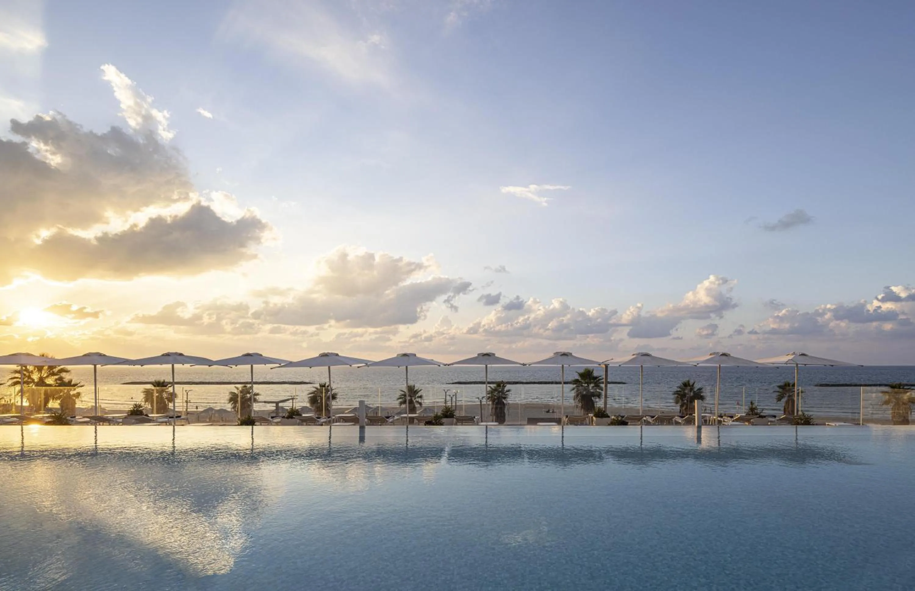 Pool view in The David Kempinski Tel Aviv