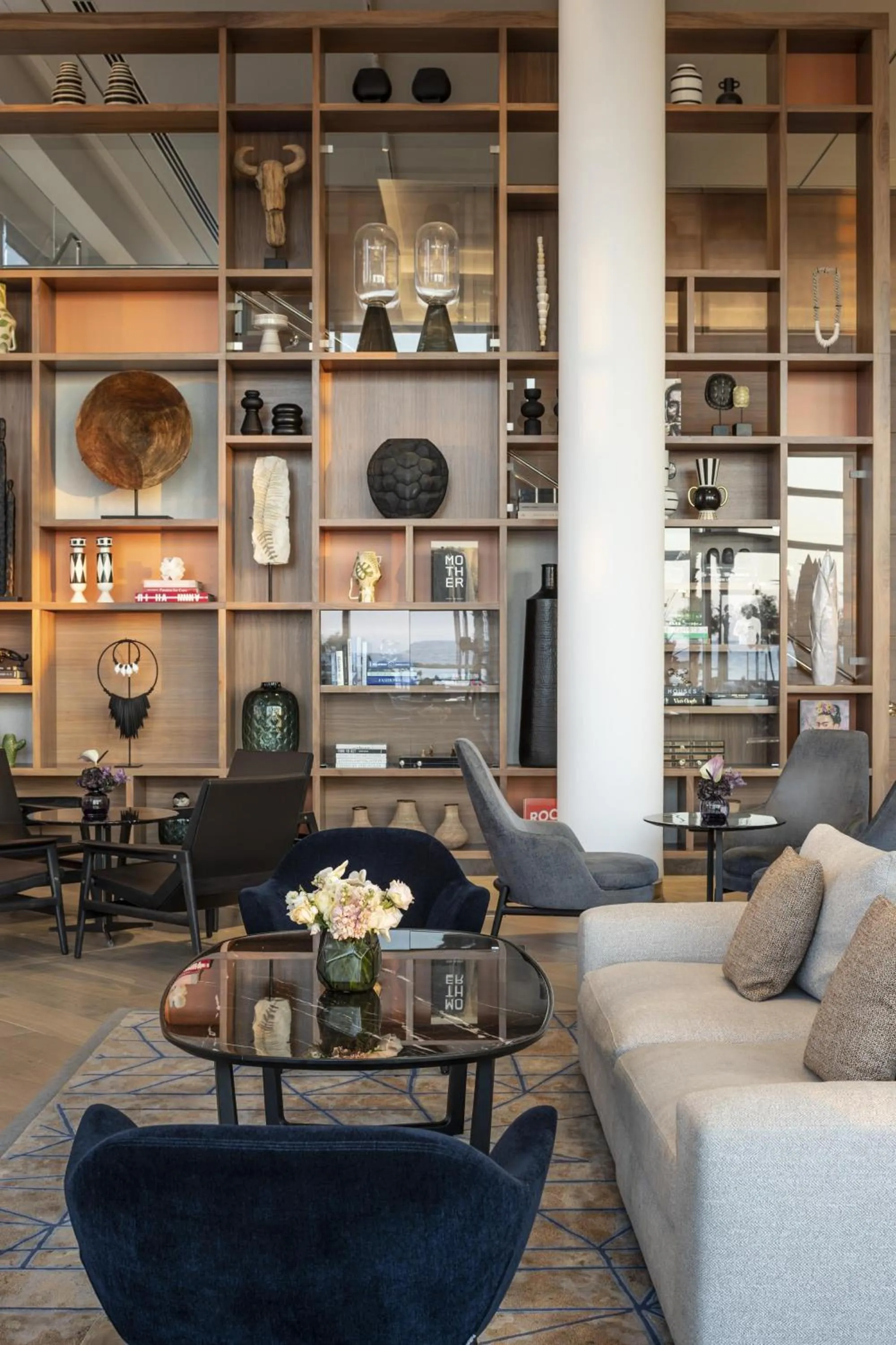 Lounge or bar in The David Kempinski Tel Aviv