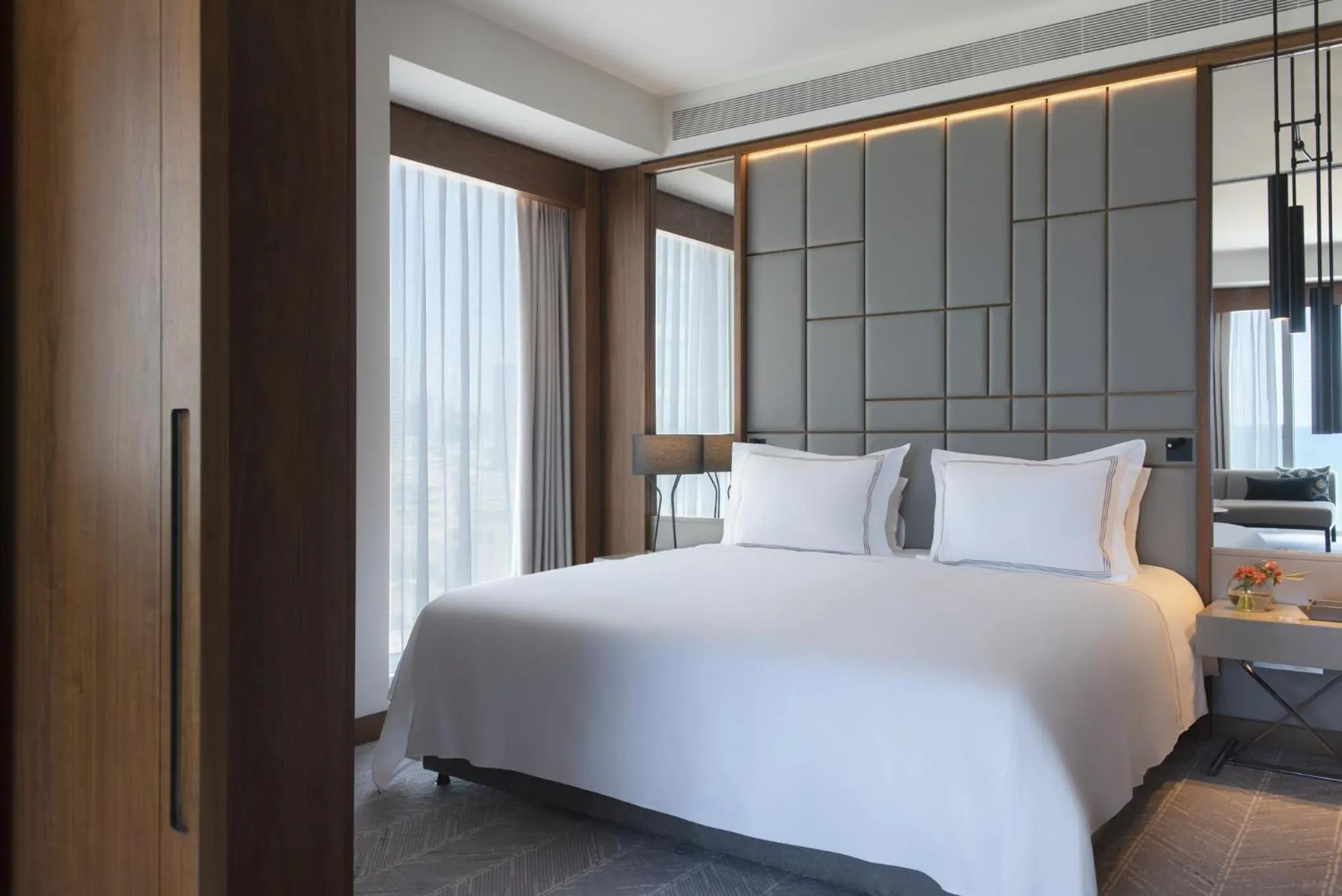 Photo of the whole room, Bed in The David Kempinski Tel Aviv