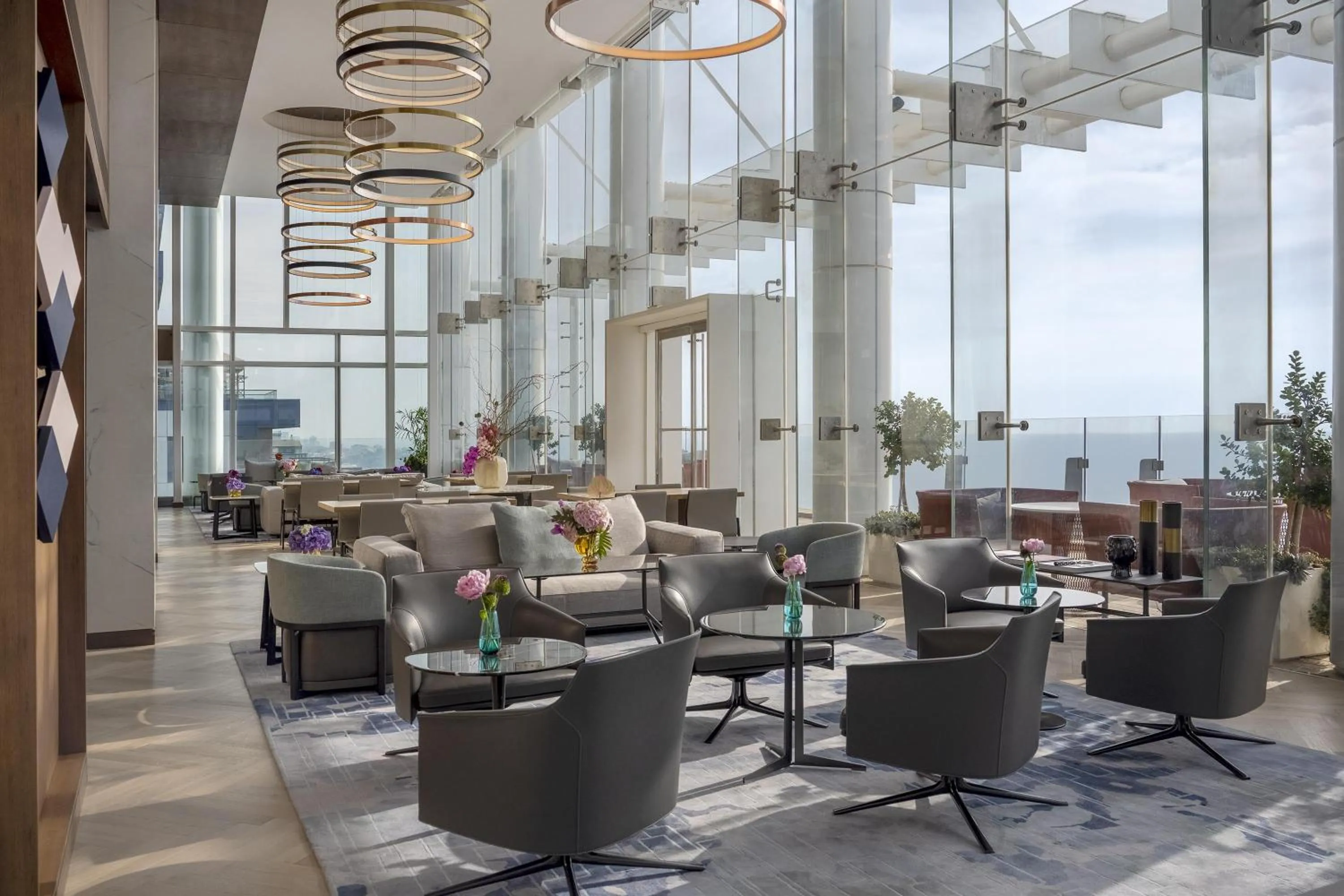 Lounge or bar in The David Kempinski Tel Aviv