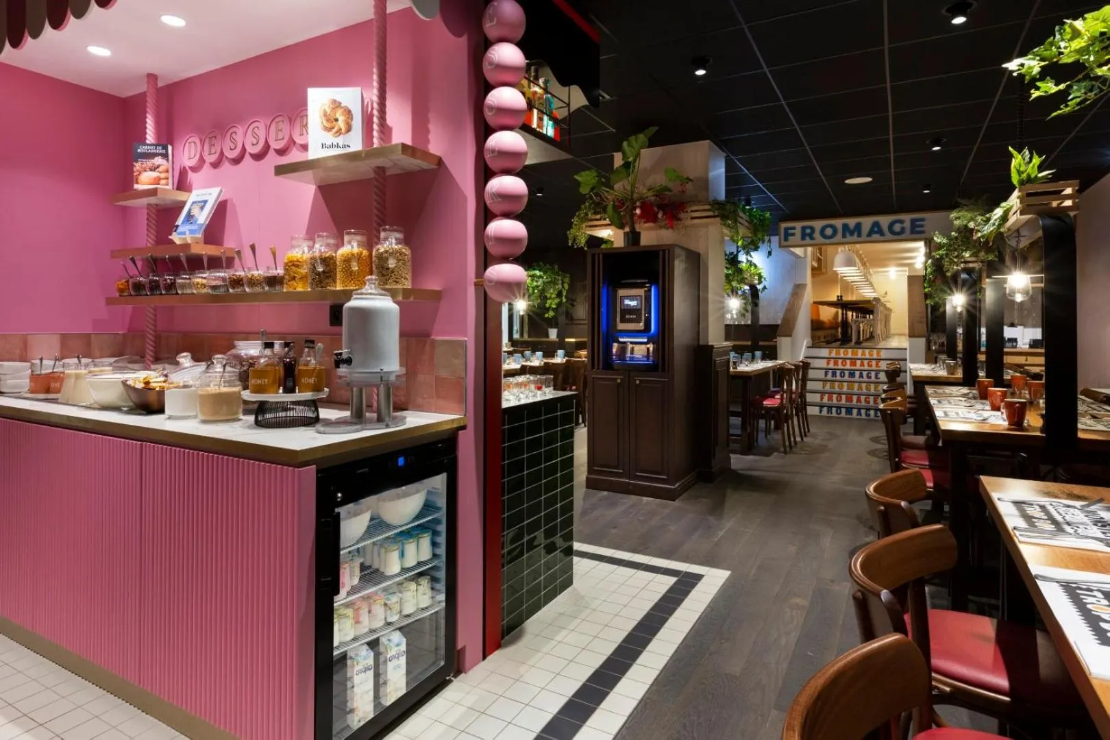 Restaurant/places to eat in RockyPop Flaine Appartements & Spa