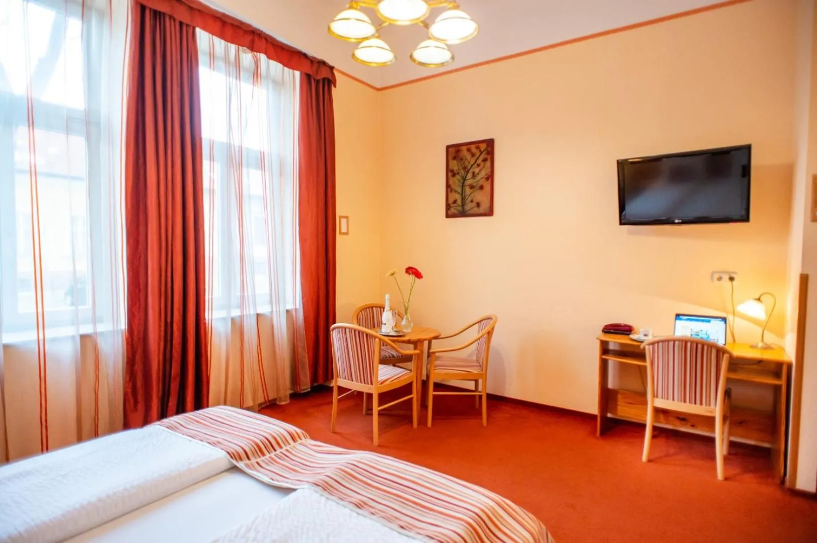 Bed in Hotel Manzard Panzio