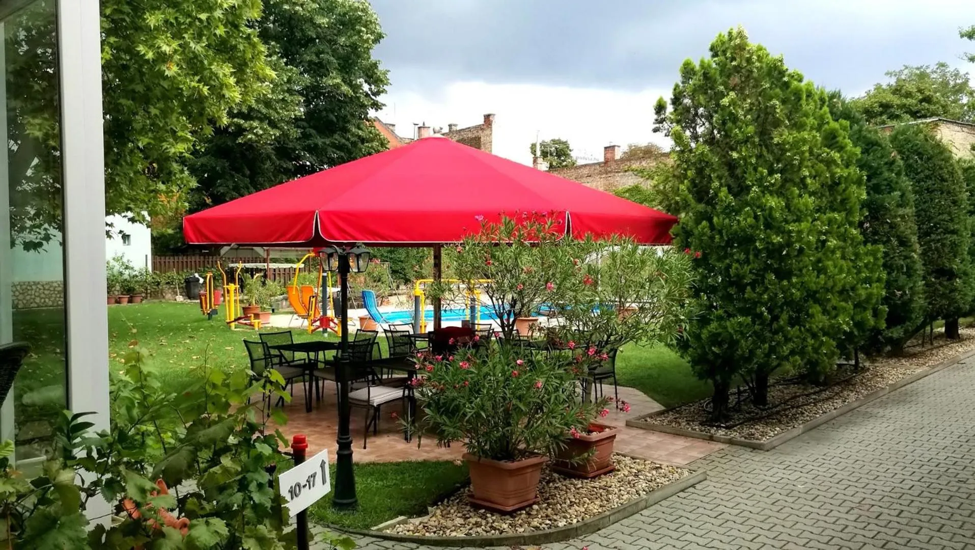 Garden in Hotel Manzard Panzio