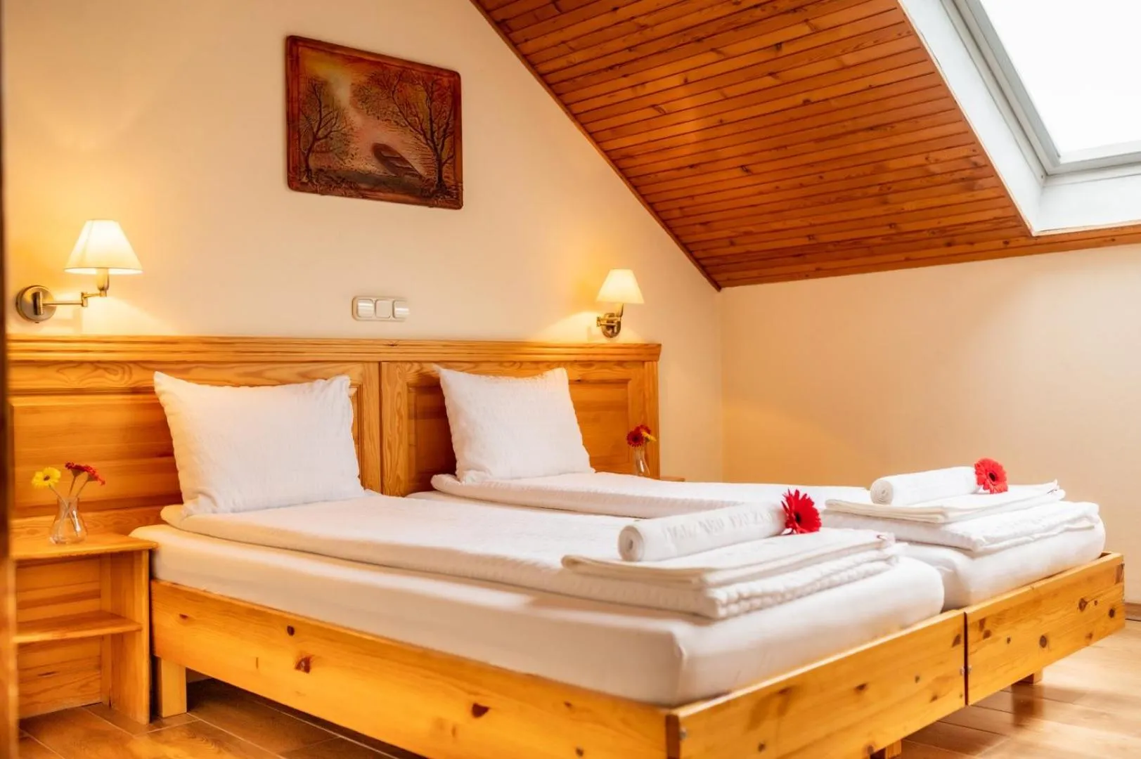 Bed in Hotel Manzard Panzio