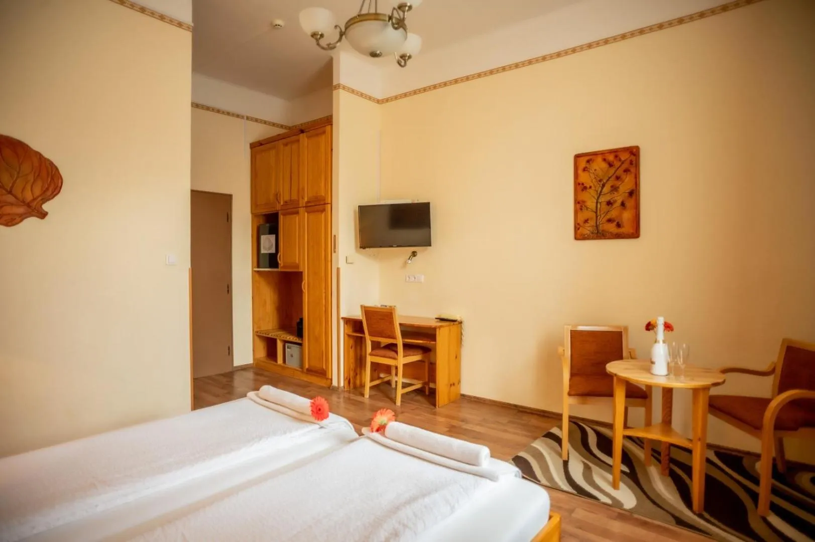 Bed in Hotel Manzard Panzio