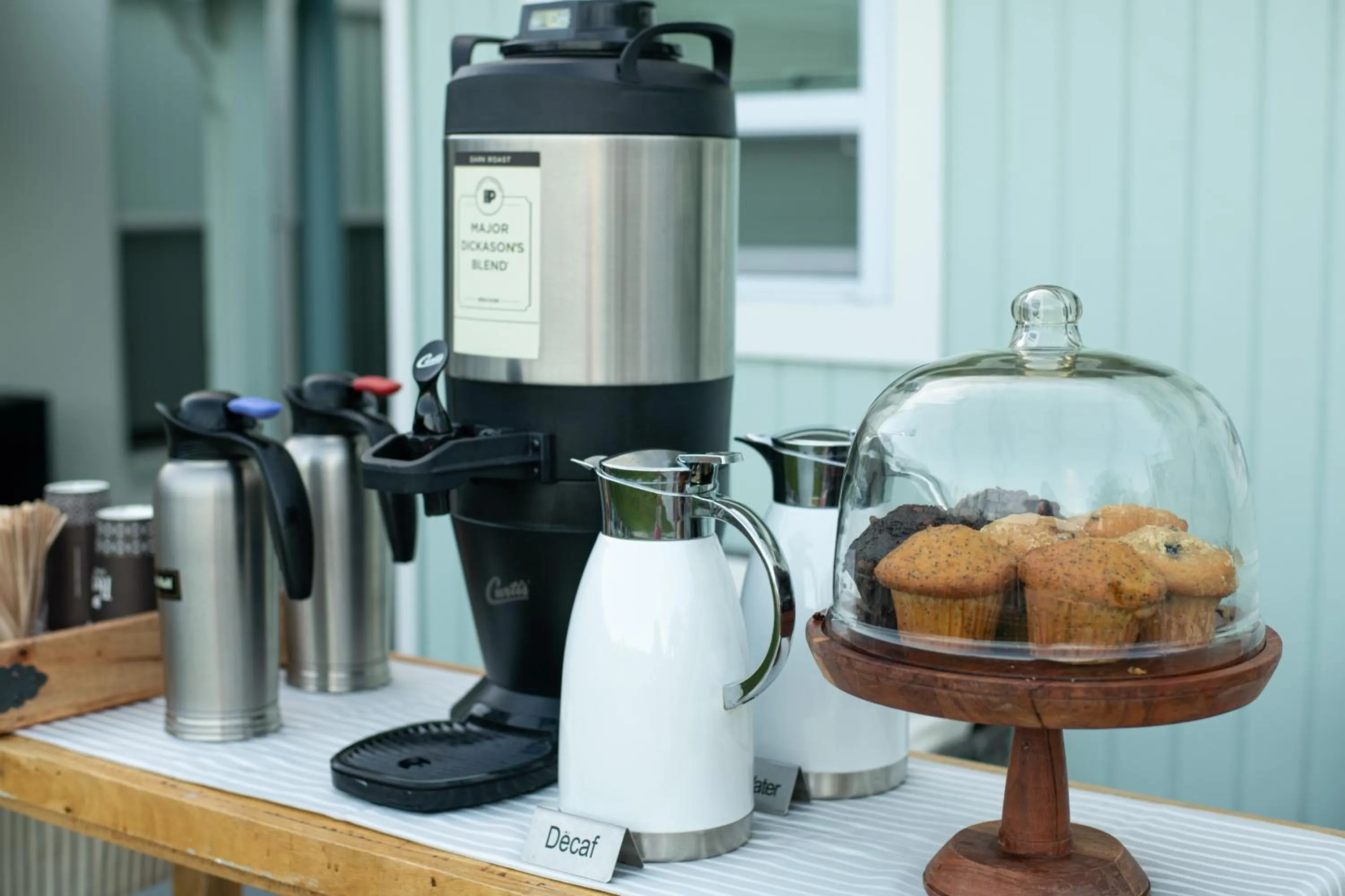 Coffee/tea facilities in The Islander Inn