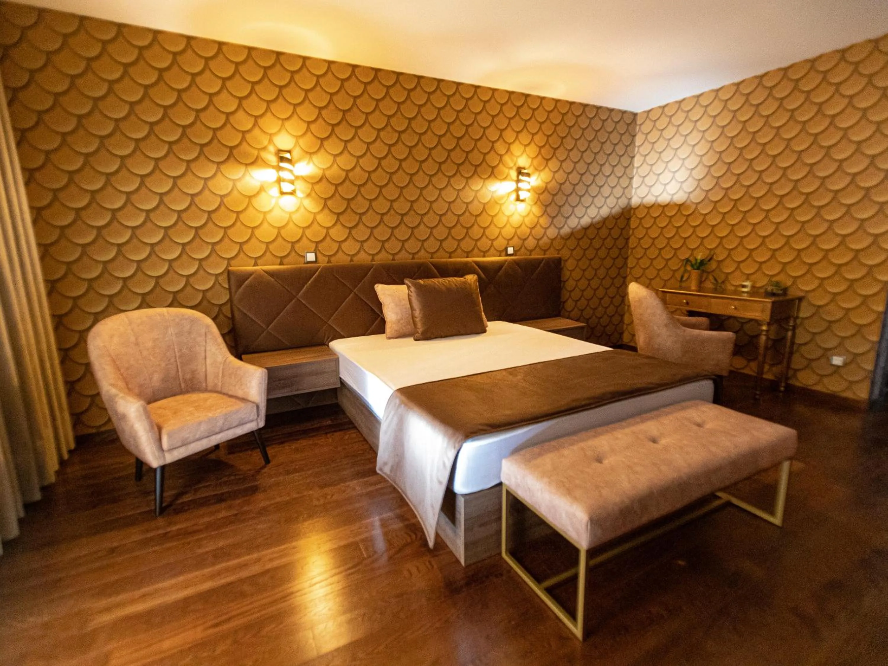 Bedroom, Bed in Golden Mirror