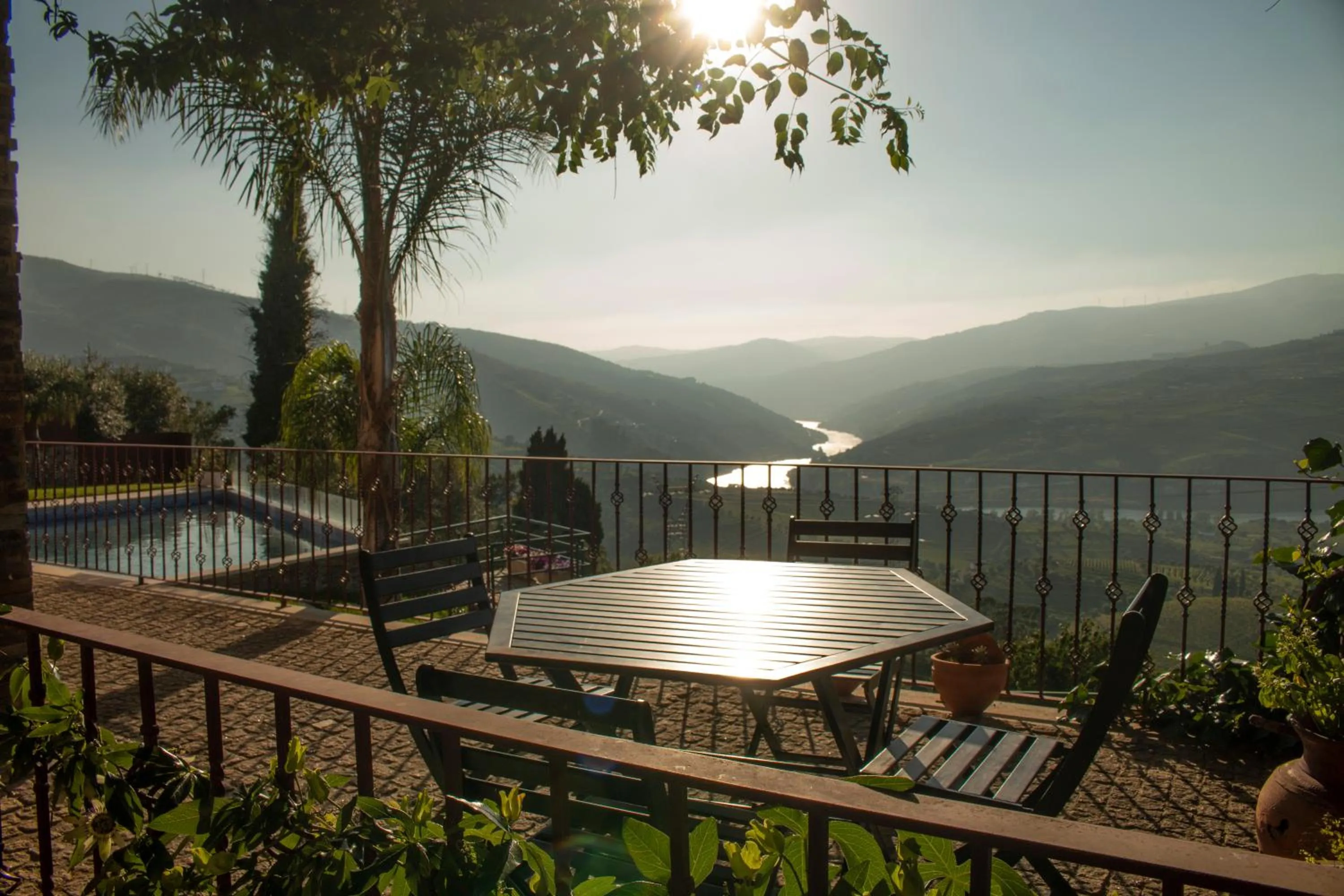 Patio in Golden Mirror