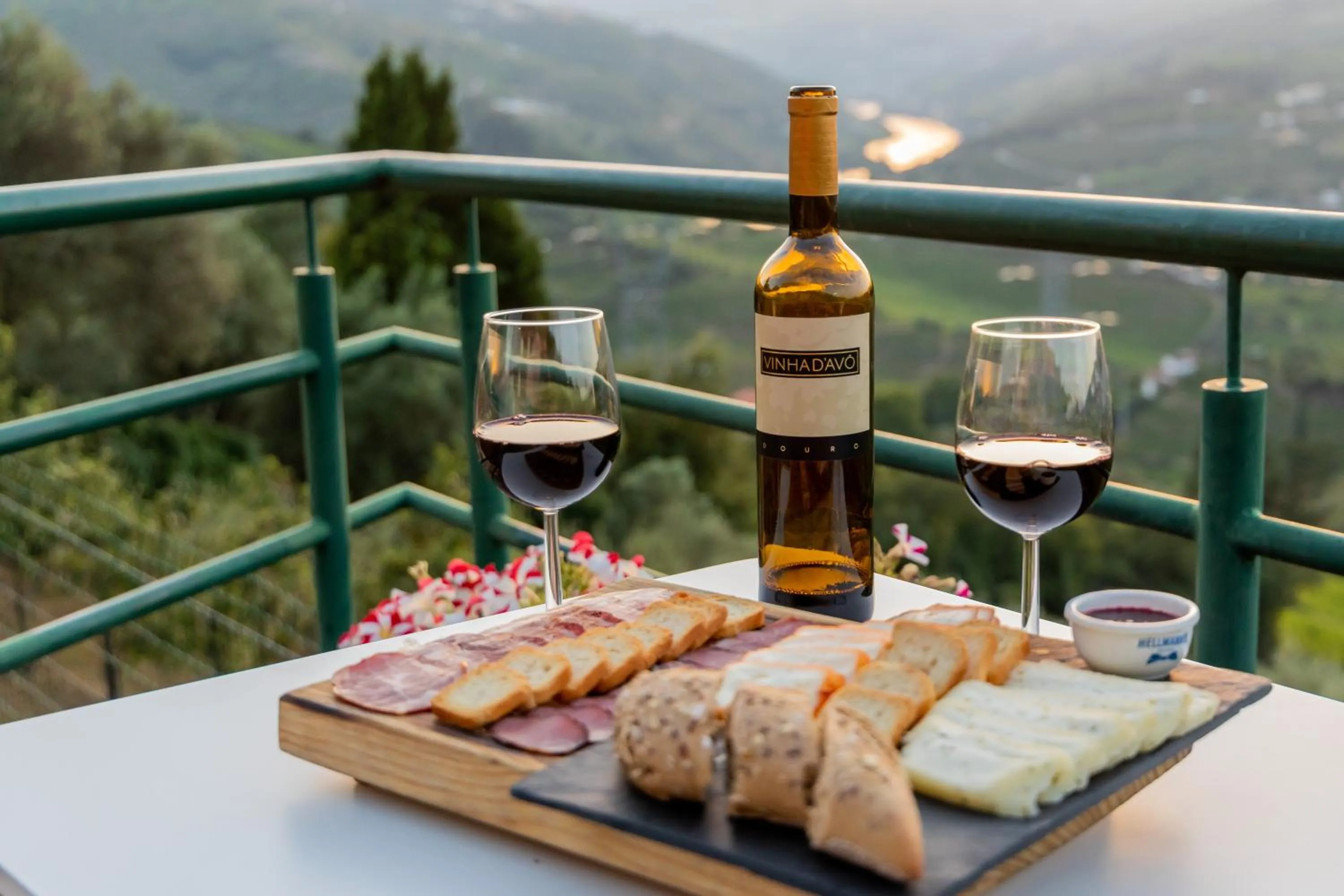 Balcony/Terrace in Golden Mirror