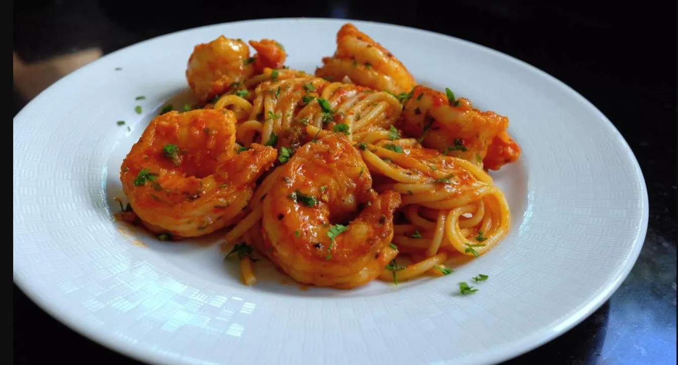 Restaurant/places to eat in Golden Mirror