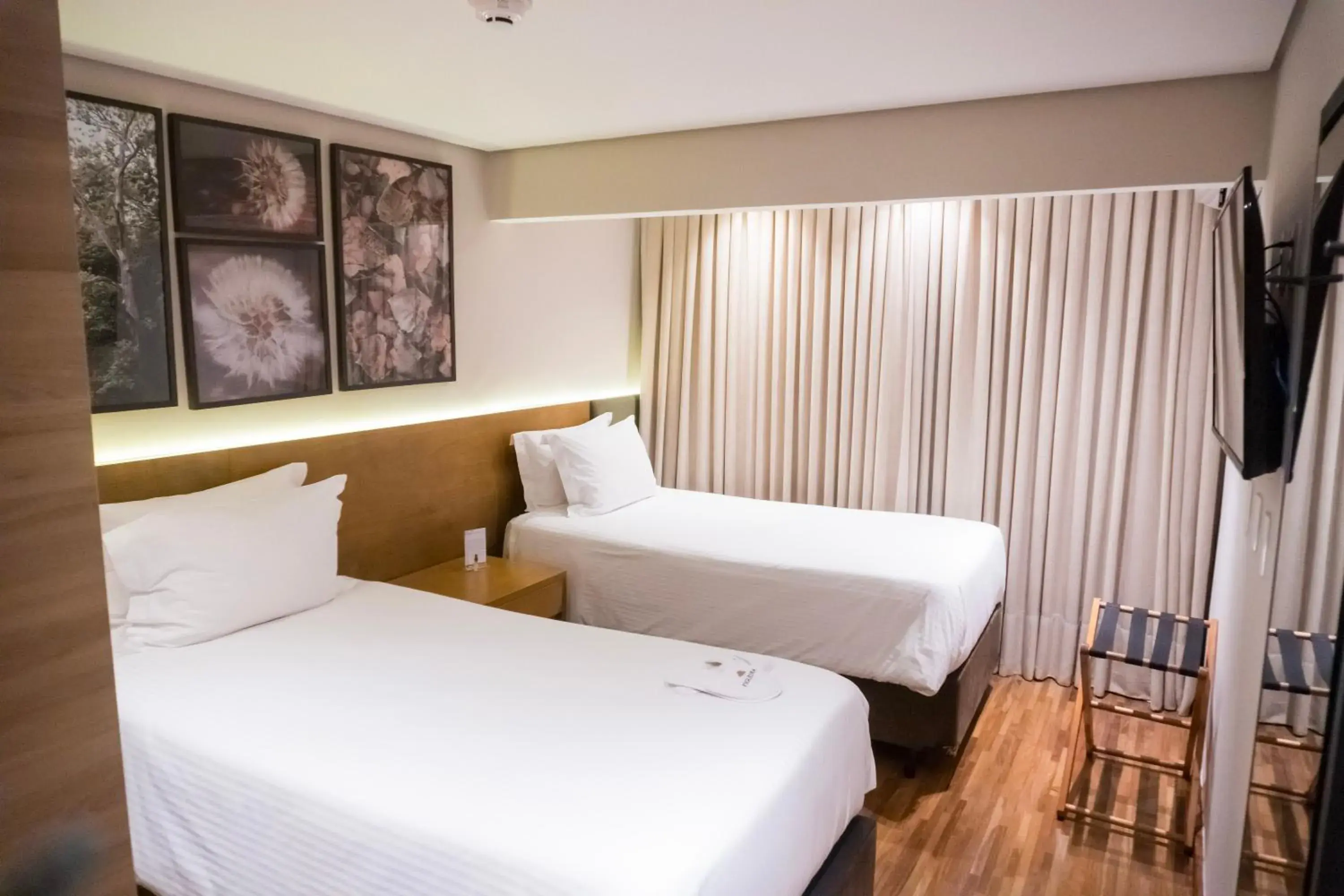 Double or Twin Room with Balcony in Pousada Boutique Figueira da Serra Double or Twin Room with Balcony in Pousada Boutique Figueira da Serra