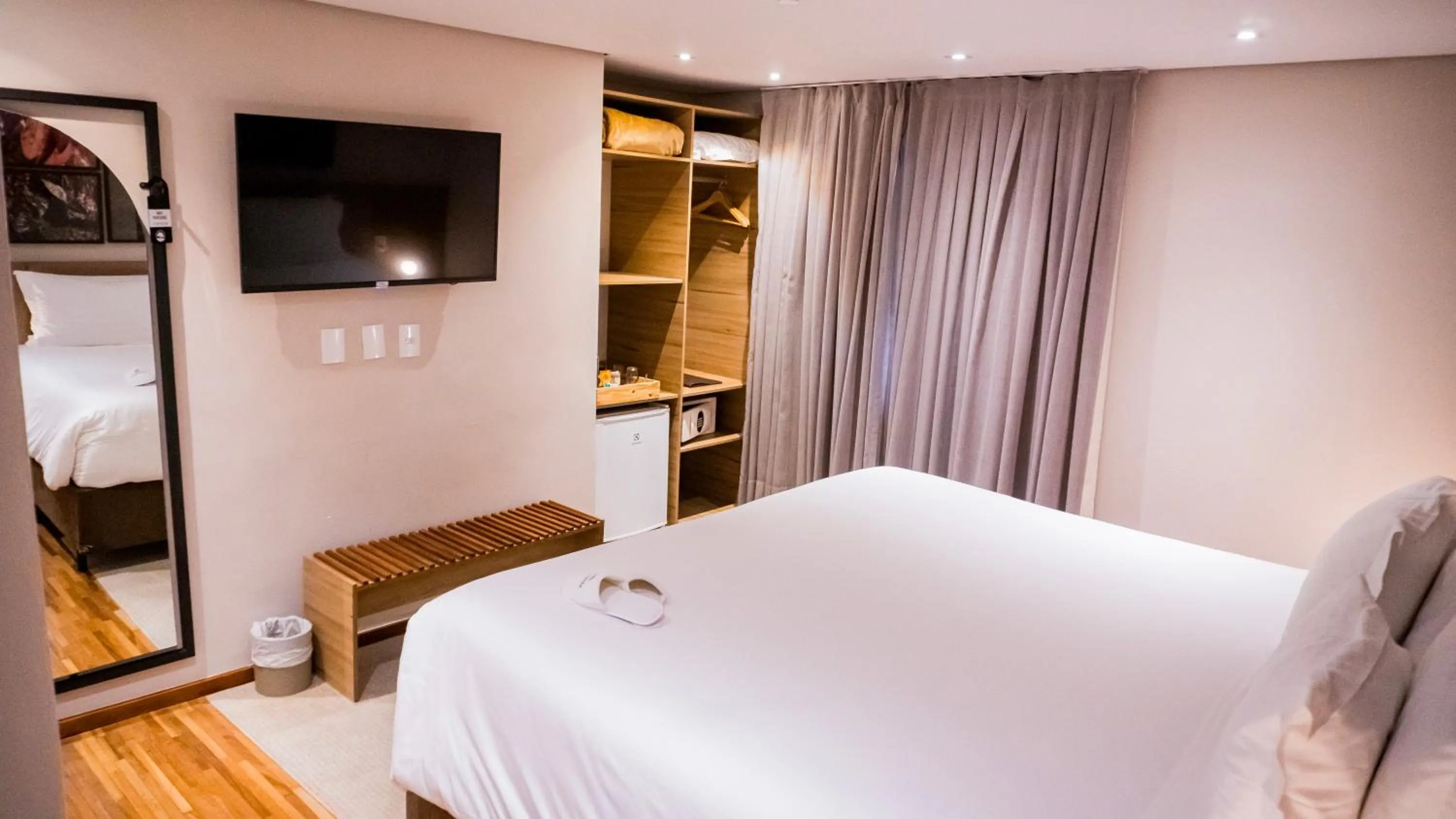 Photo of the whole room, Bed in Pousada Boutique Figueira da Serra