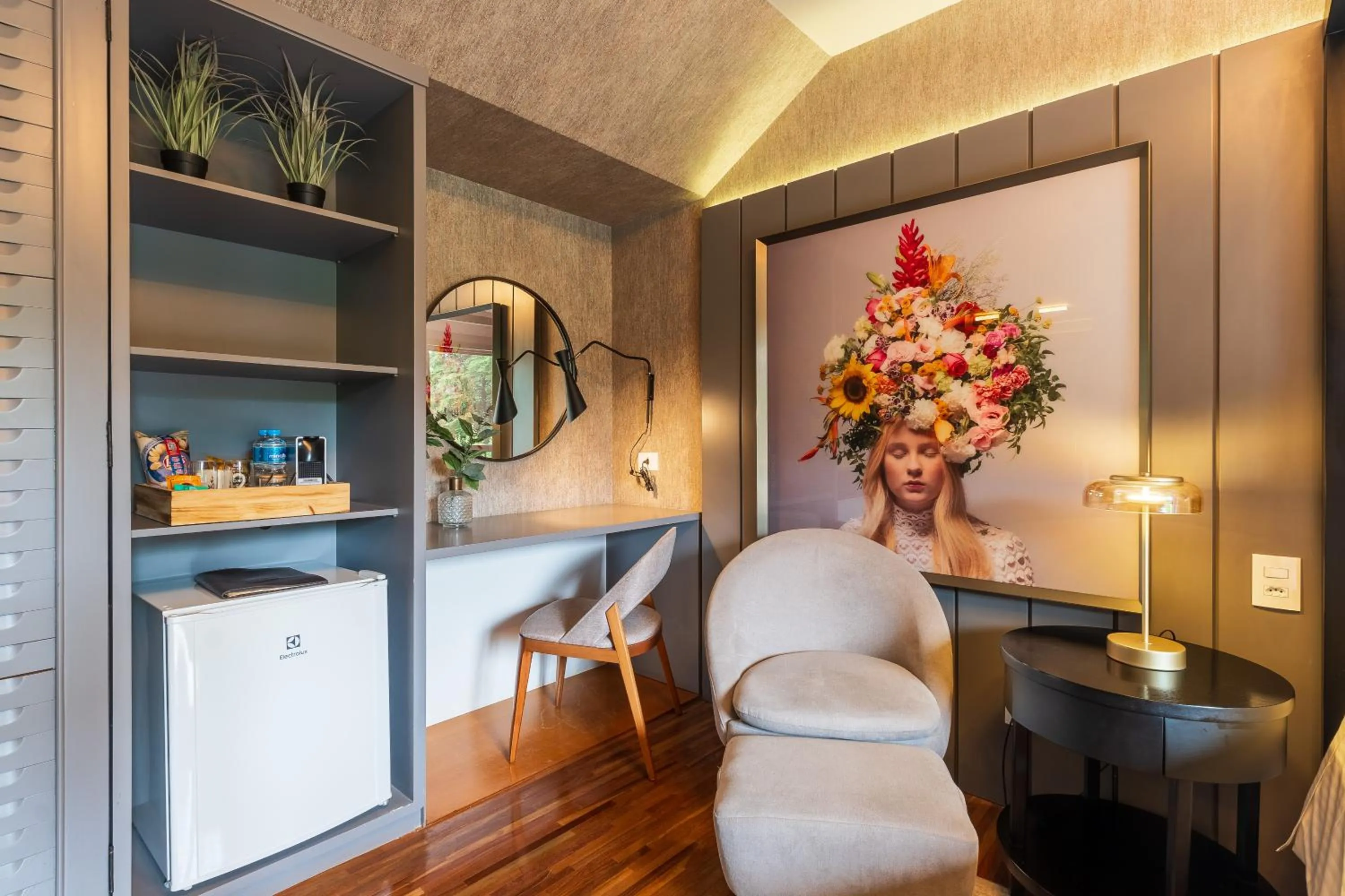 wardrobe in Pousada Boutique Figueira da Serra