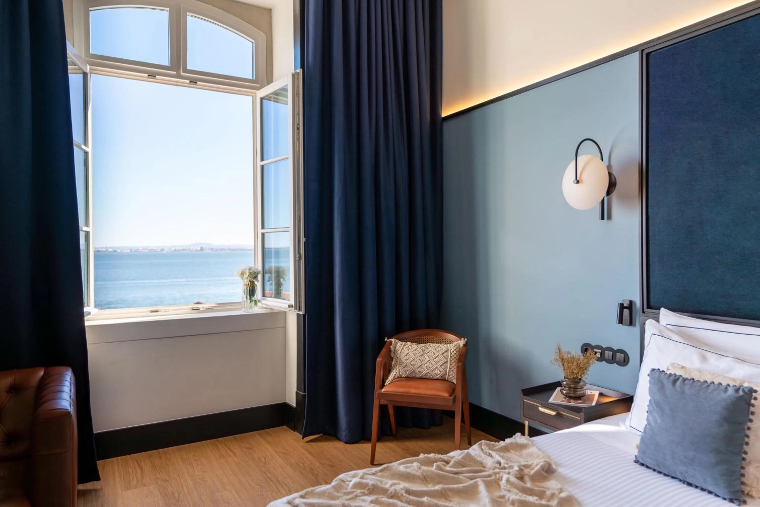 View (from property/room), Bed in The Editory Riverside Hotel, an Historic Hotel