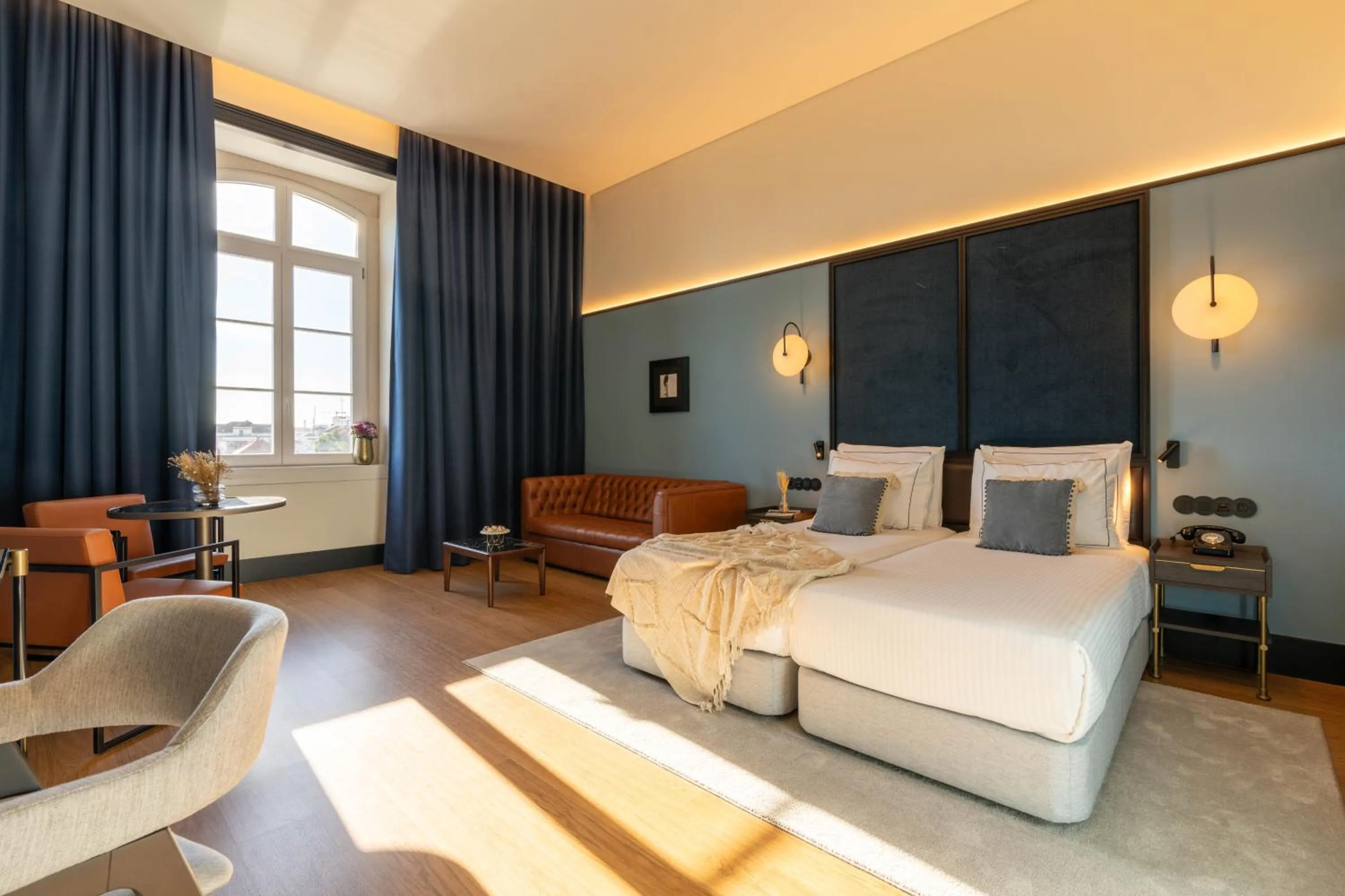 Bedroom, Bed in The Editory Riverside Hotel, an Historic Hotel