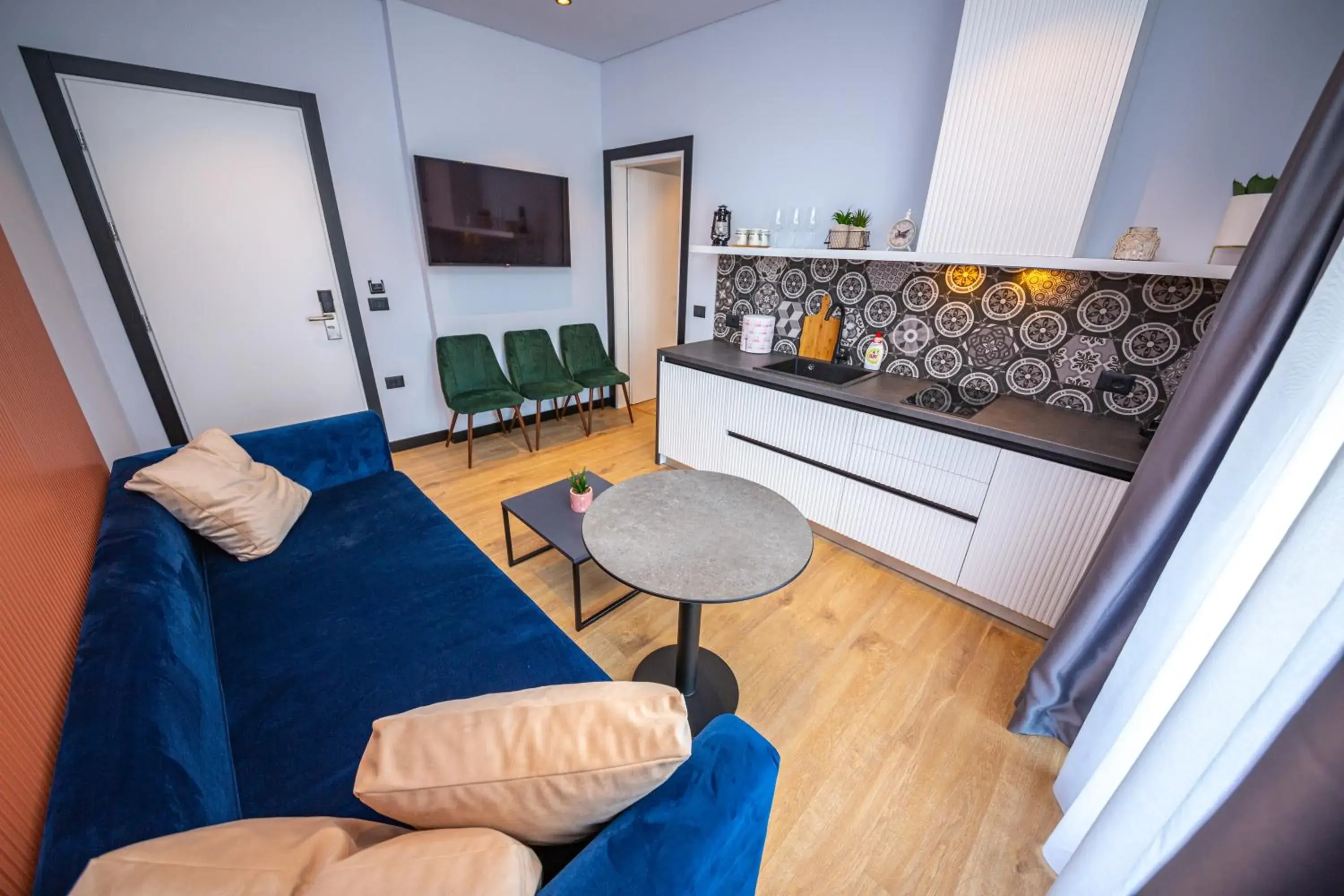 One-Bedroom Apartment with Balcony (3 Adults) - Ground Floor in Apart-Hotel Lili2 One-Bedroom Apartment with Balcony (3 Adults) - Ground Floor in Apart-Hotel Lili2