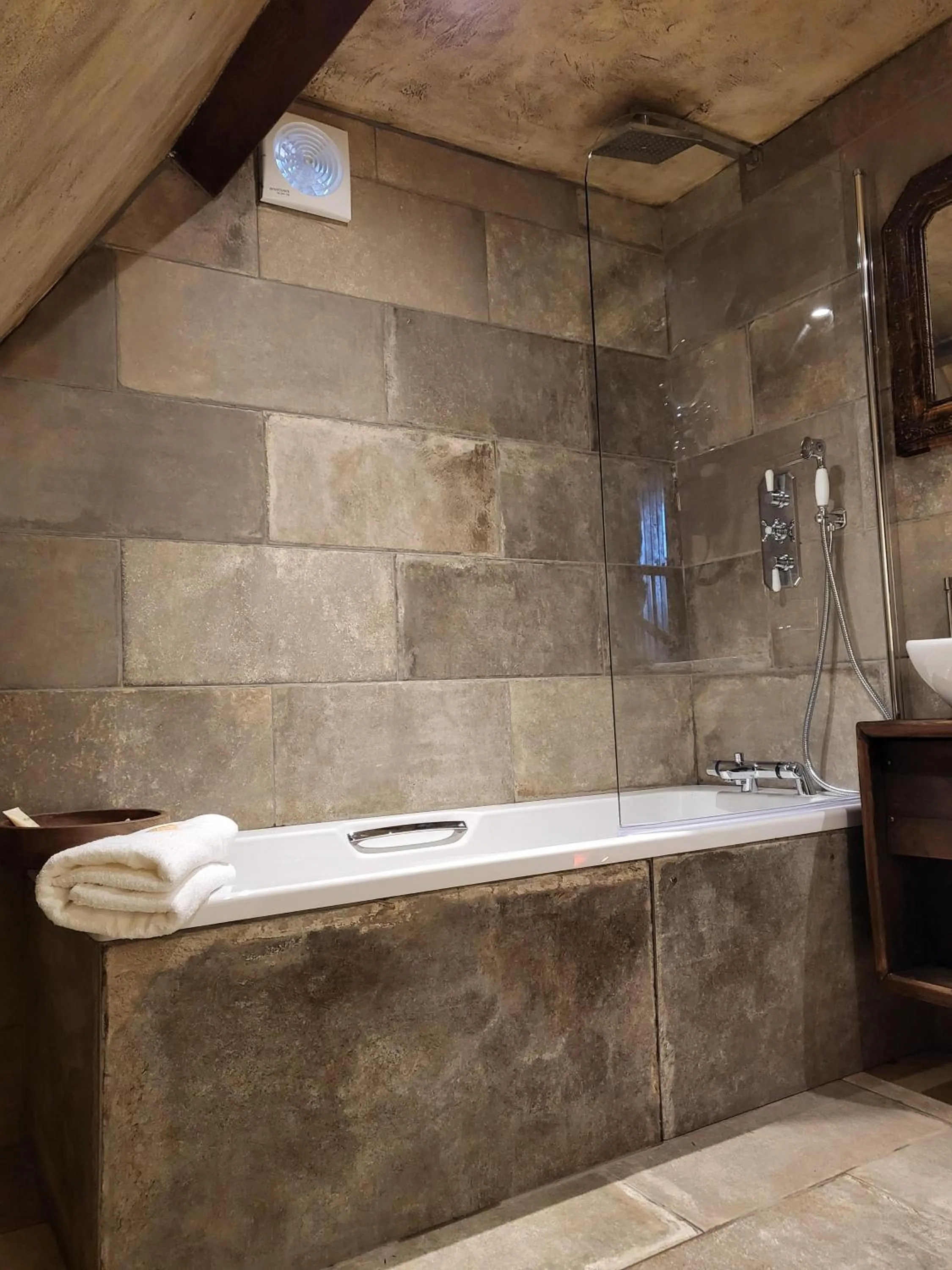 Bathroom in Hocus Pocus Tiny Hotel